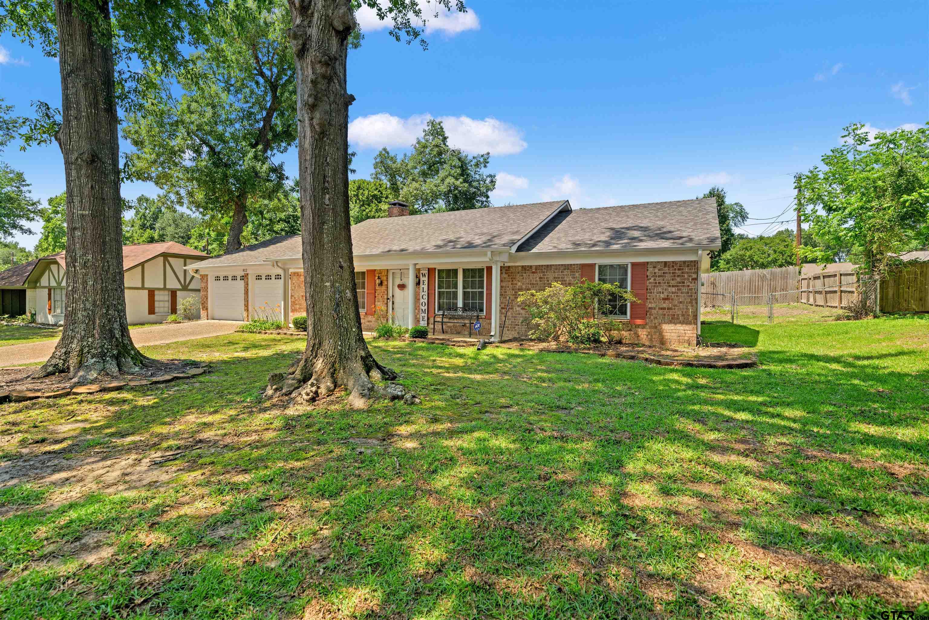 812 Jeffery Dr.