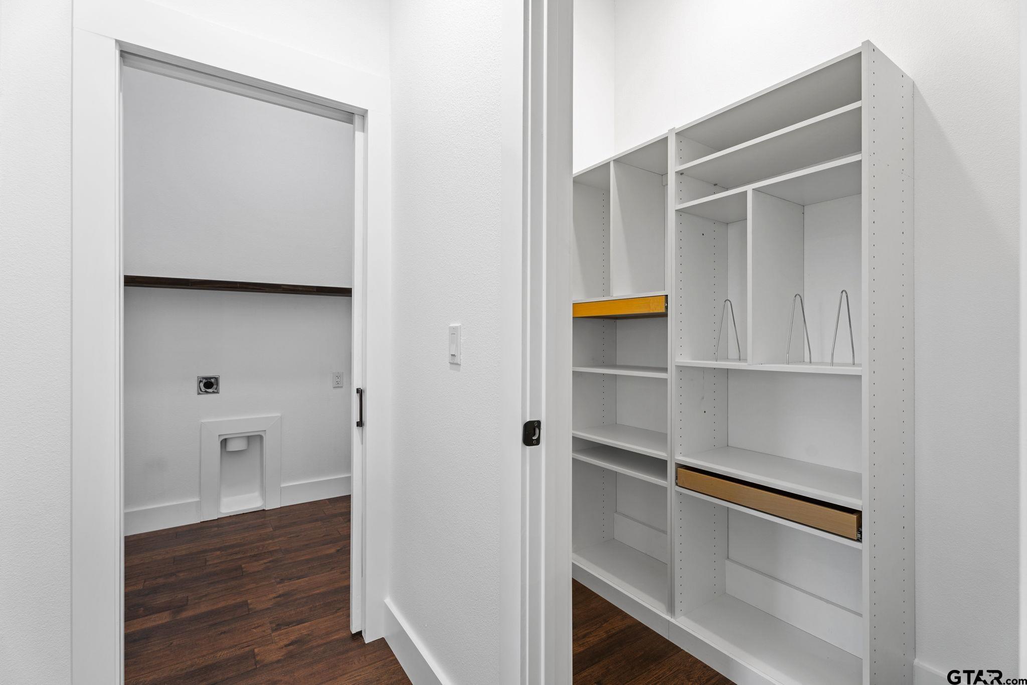 Mineola, Texas 75773, United States, 3 Bedrooms Bedrooms, ,2 BathroomsBathrooms,Residential,Active,12092