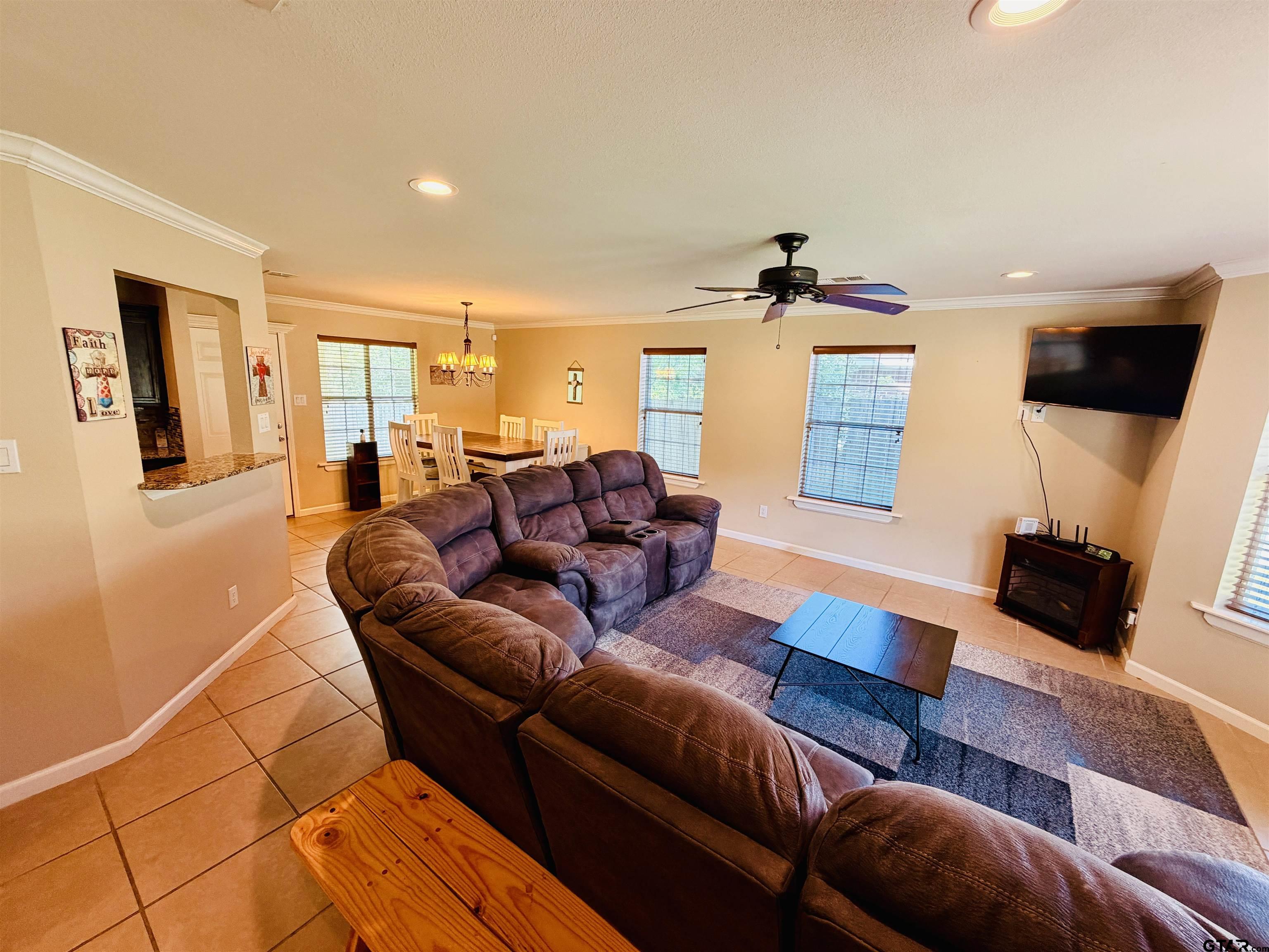 513 Therese Court