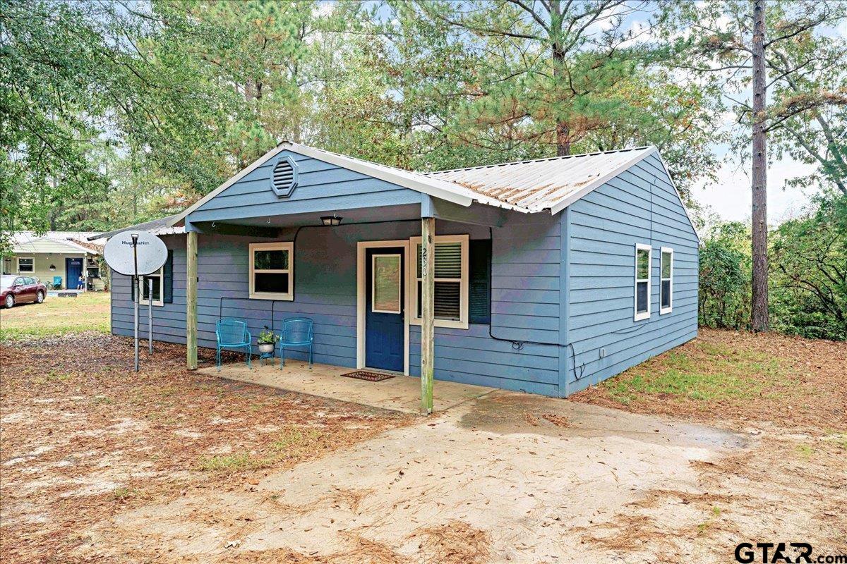 230 Private Road 7422