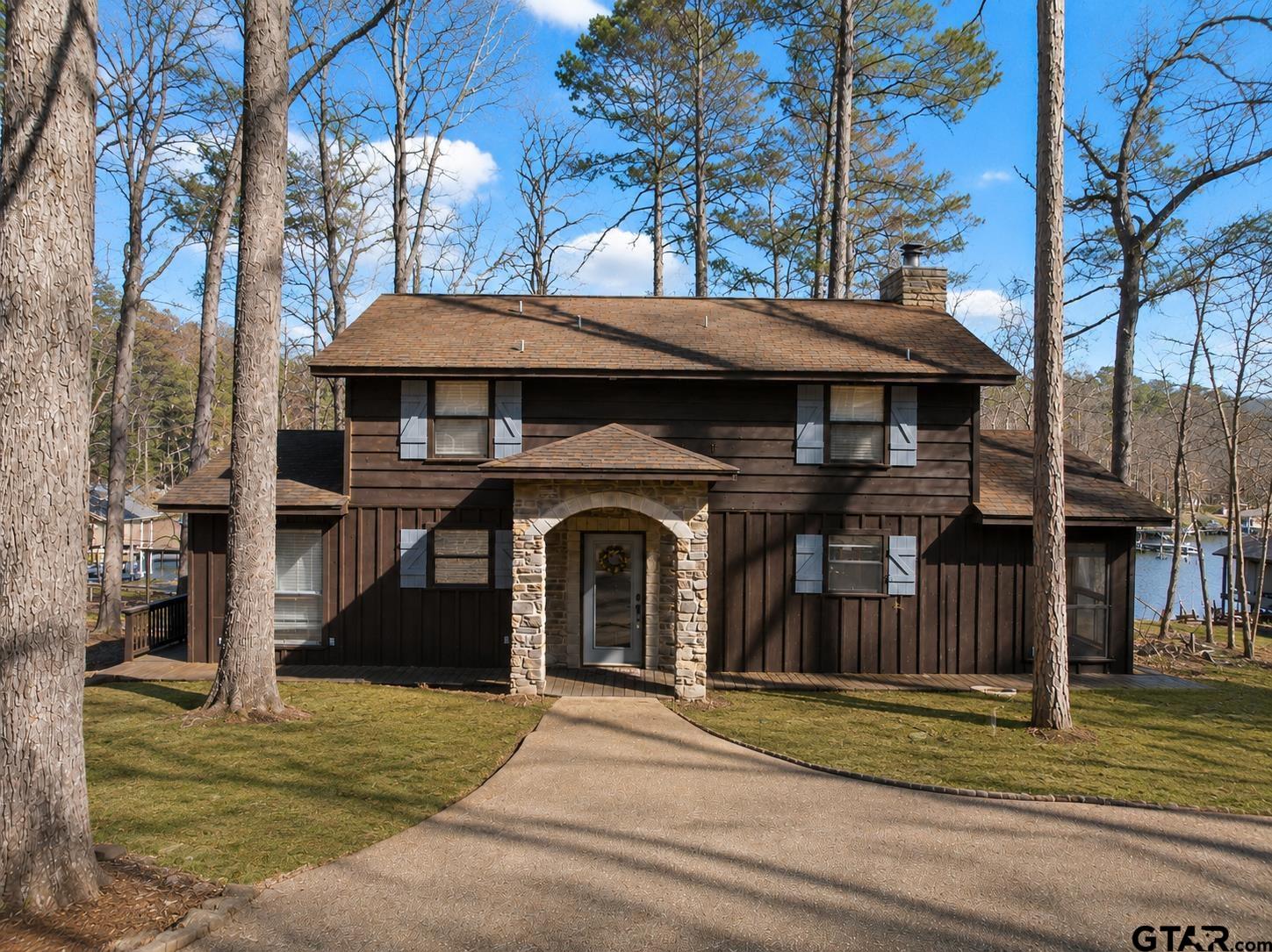 203 King Laurence