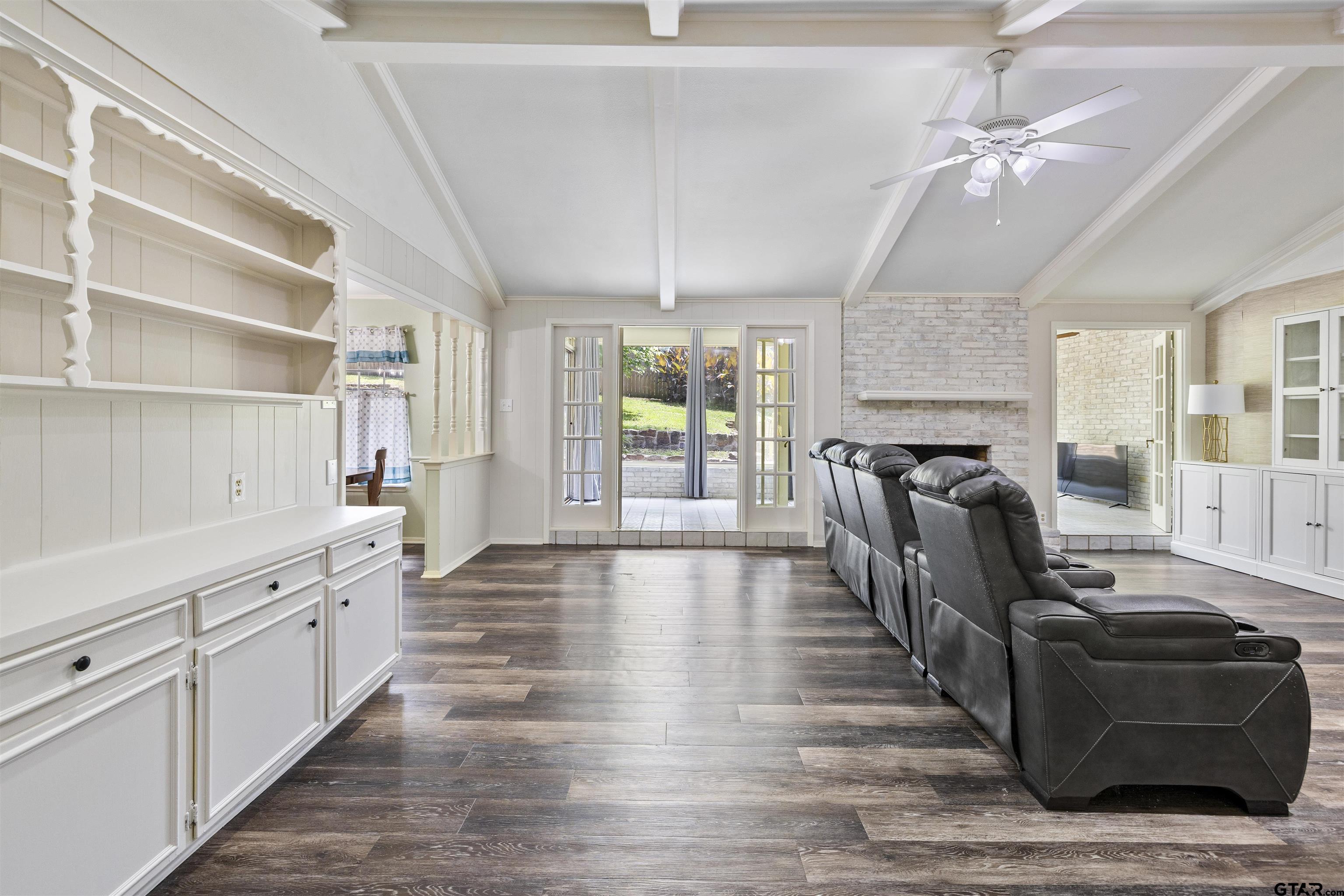 1723 Kensington Dr.