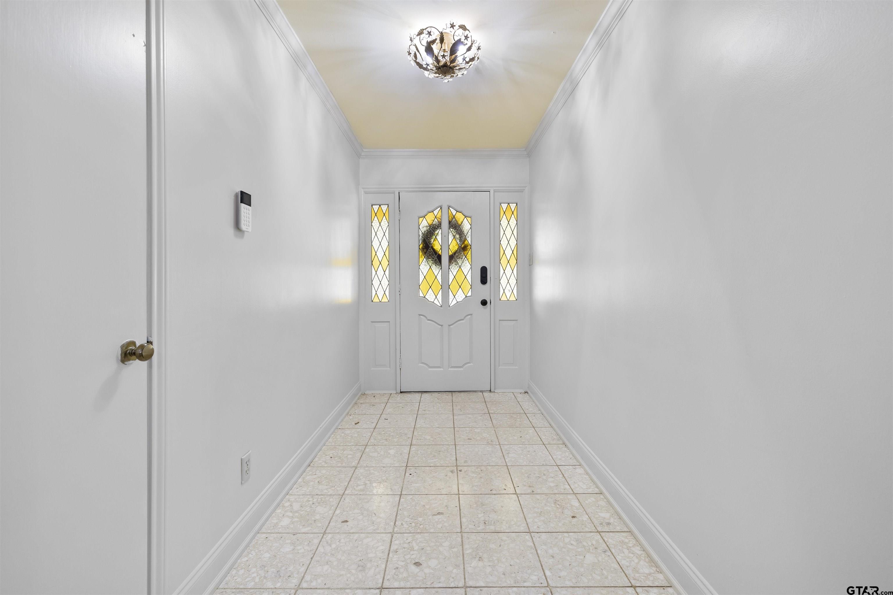 1723 Kensington Dr.
