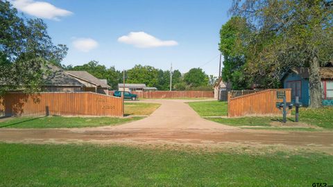 19042 CR 1202 Flint TX 75762