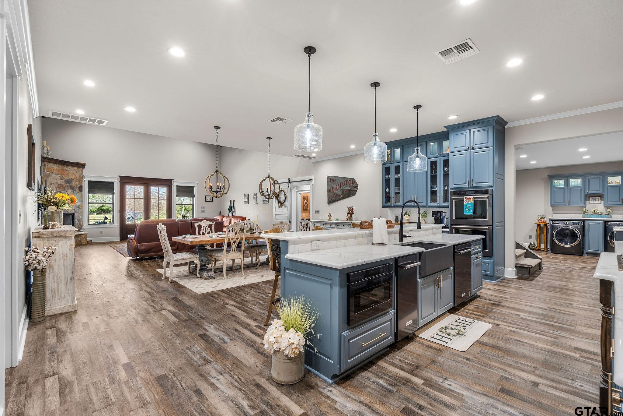 1132 County Road 4470
