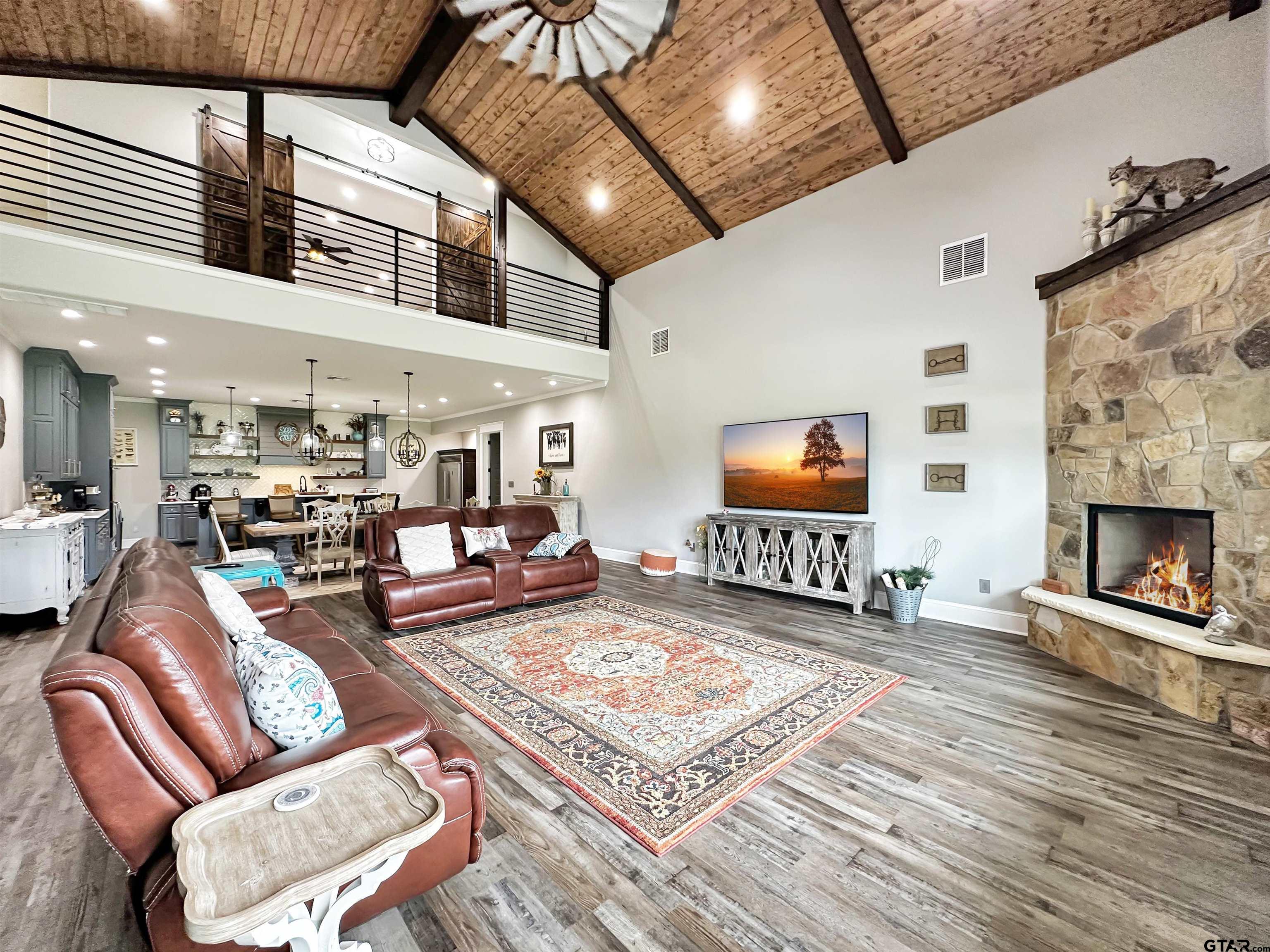 1132 County Road 4470