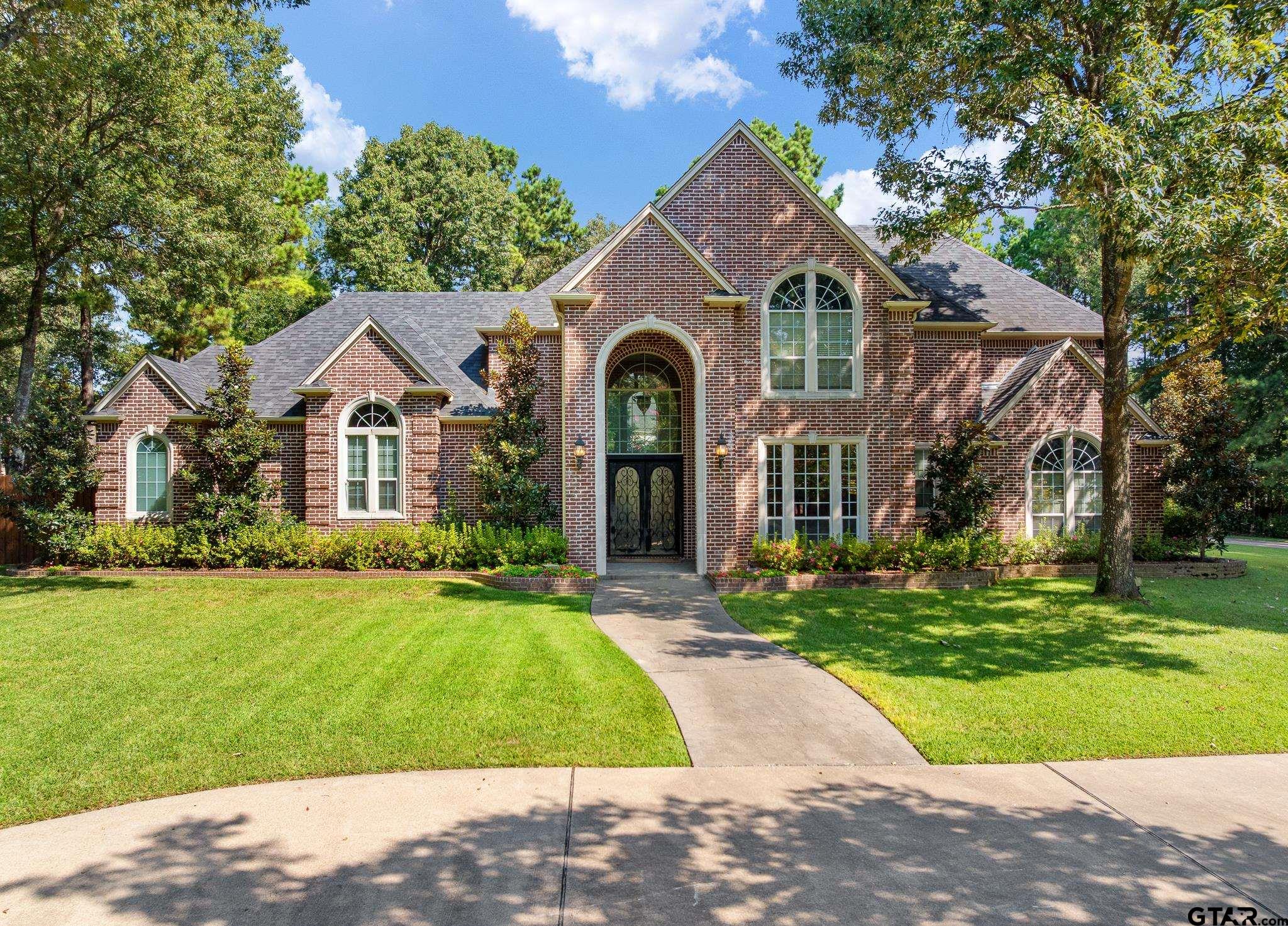 2020 Equestrian Ln