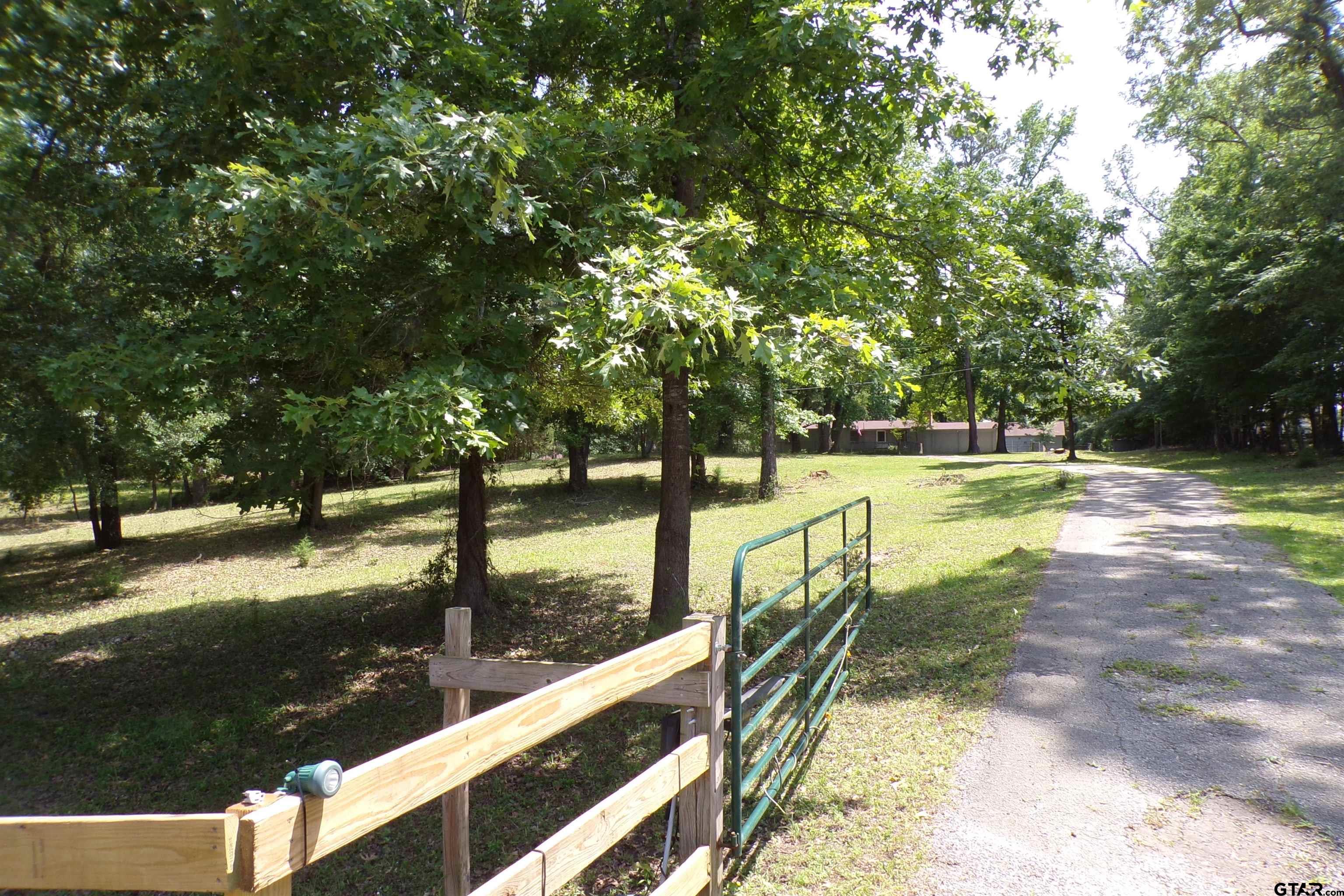 13946 E Hwy 31 E