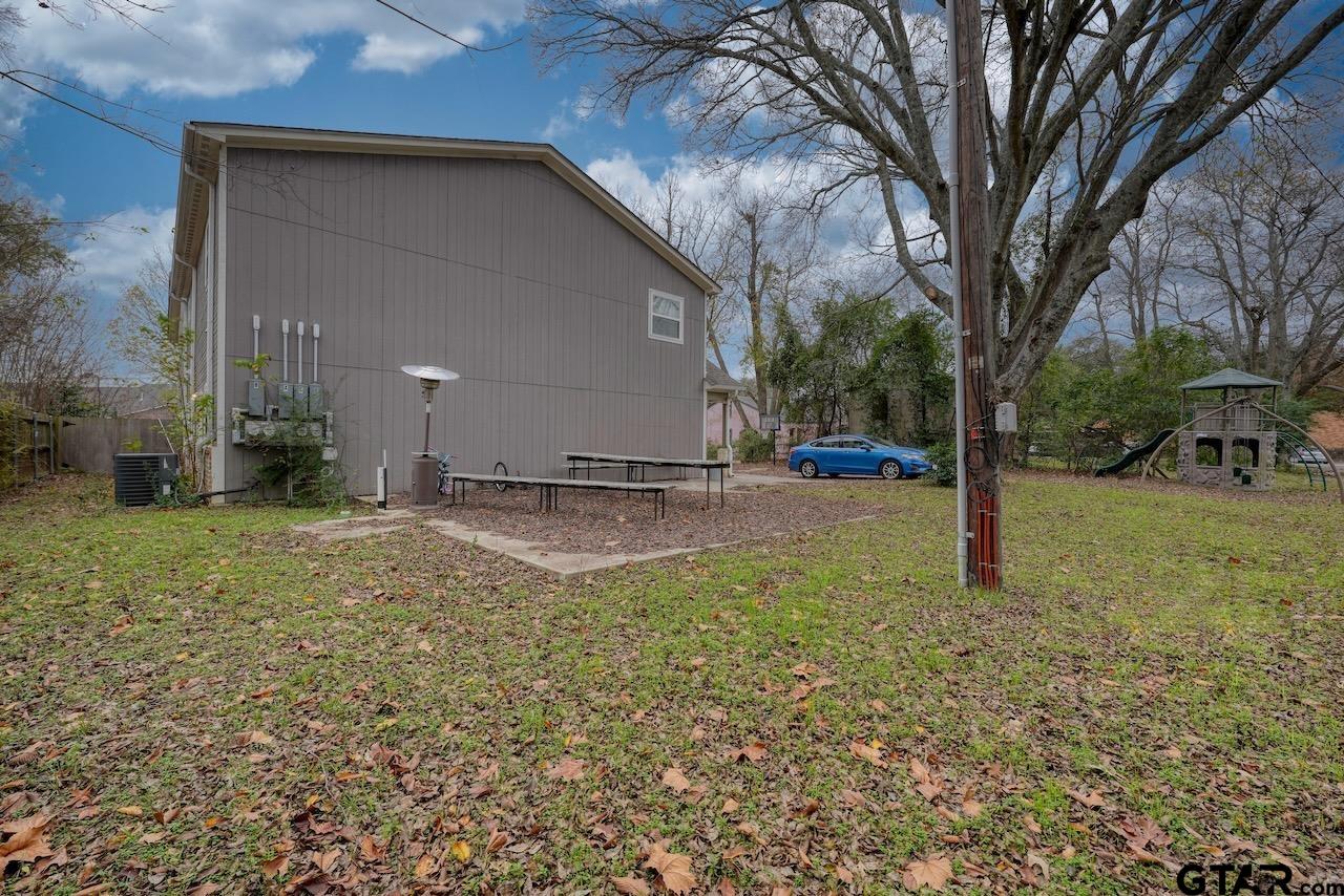 205 W. Valley St.