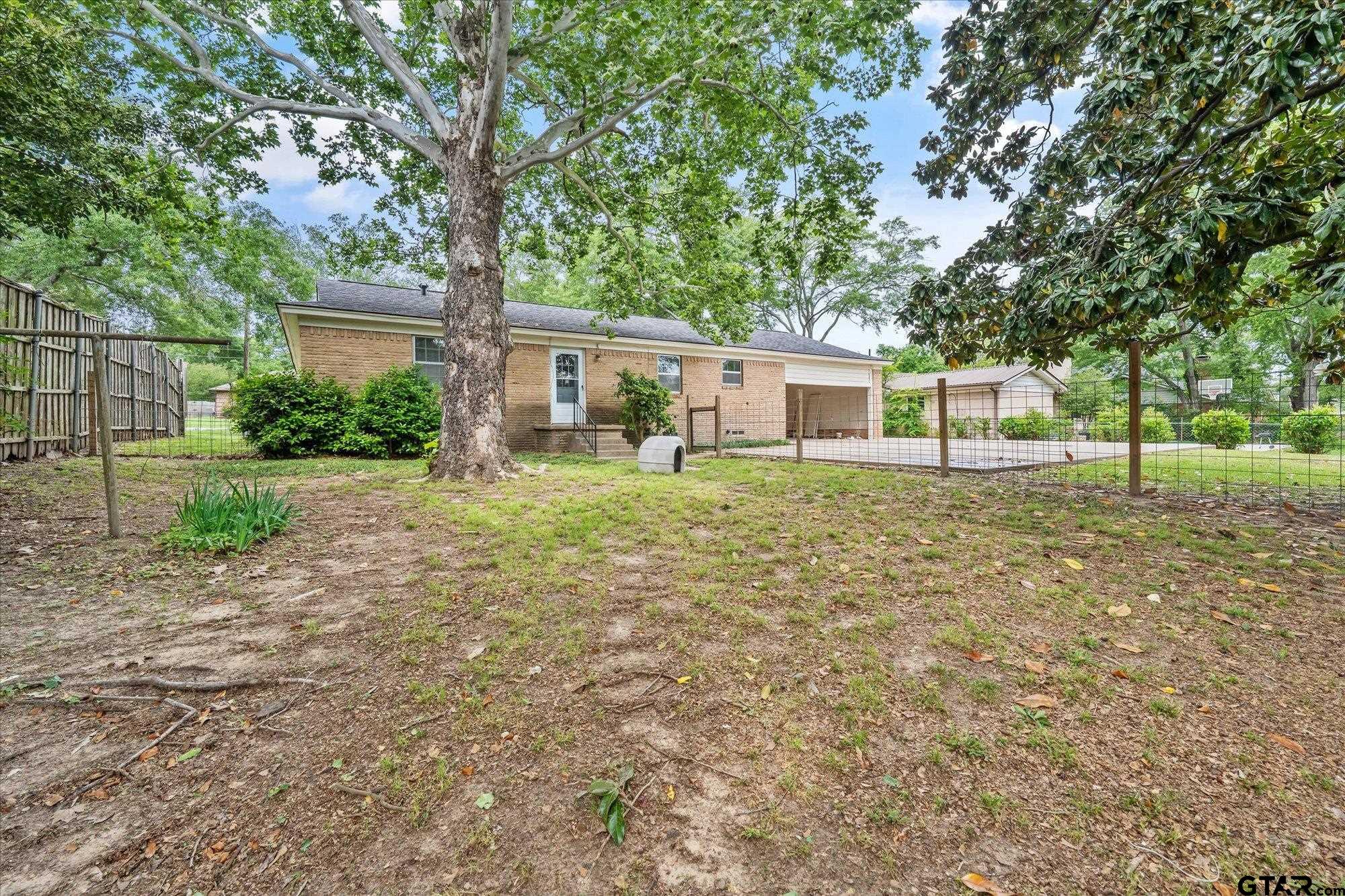 3408 Brookside Dr