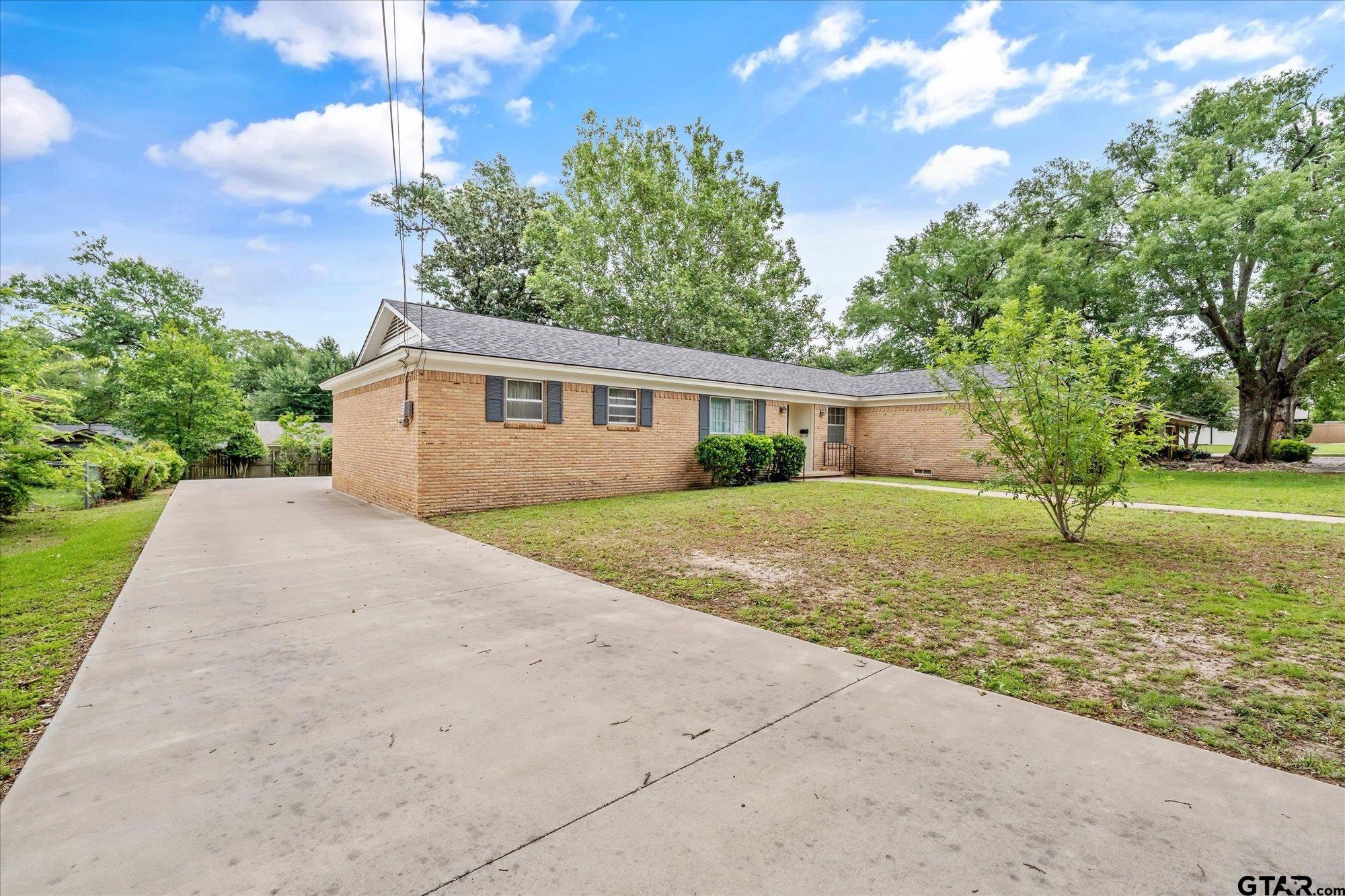 3408 Brookside Dr