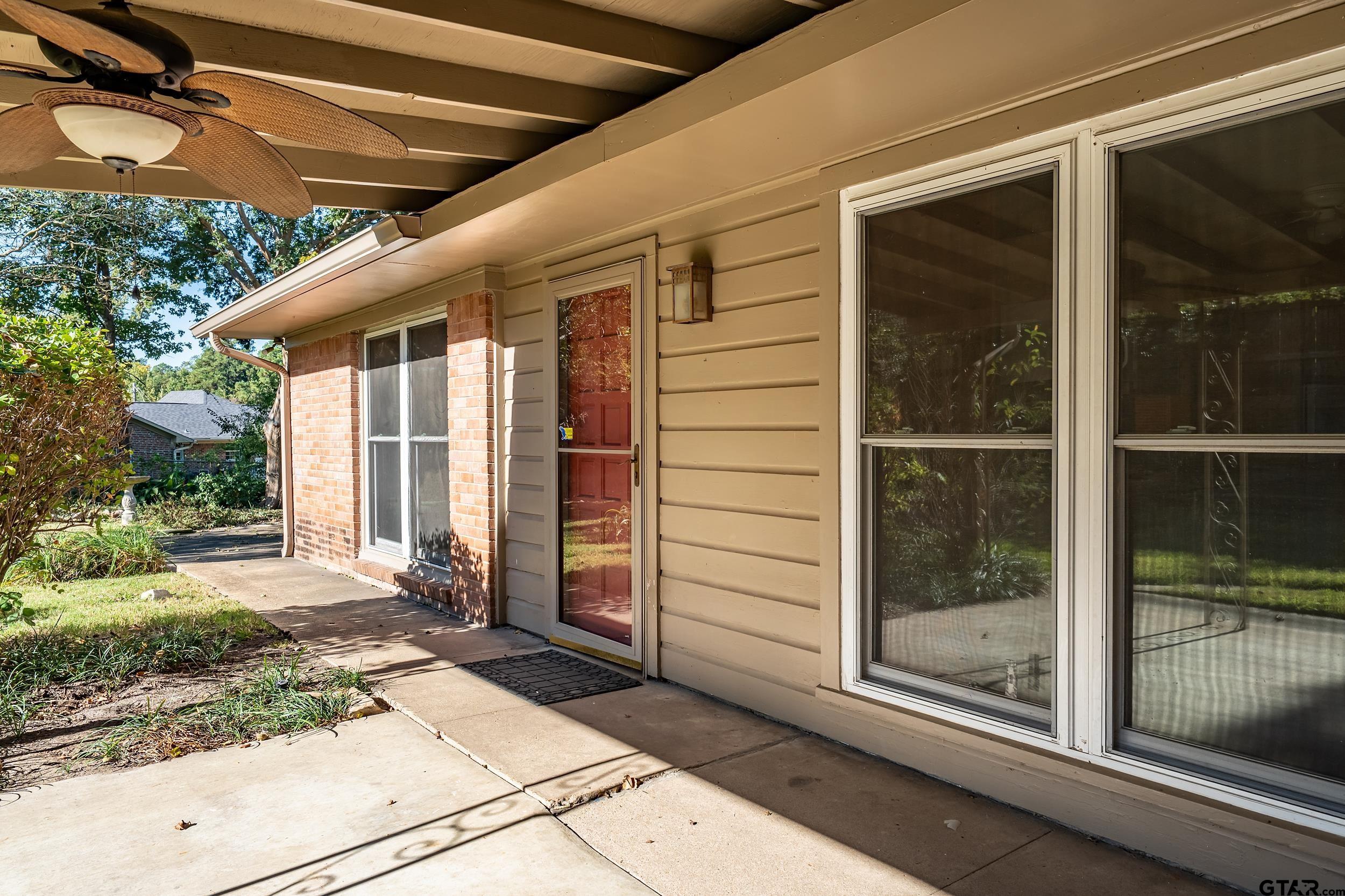 2713 Brentwood