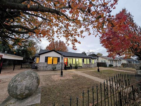 1213 Academy st Tyler TX 75701