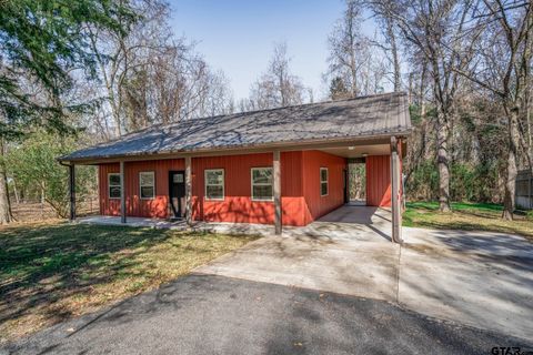 MLS: 25003681