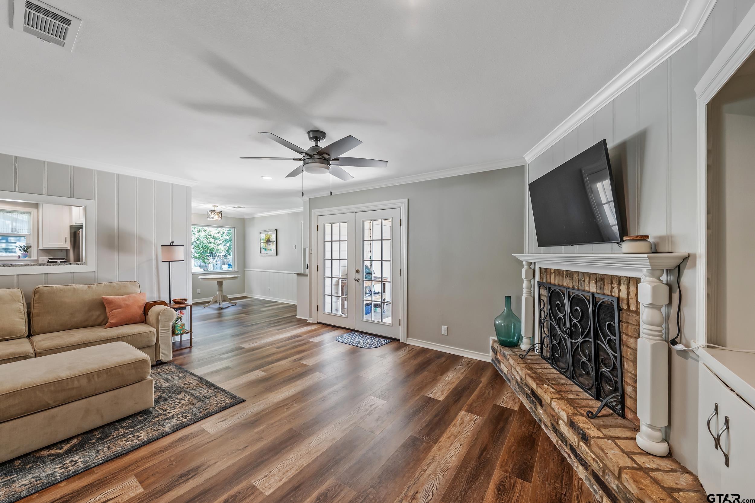 1025 Clyde Drive