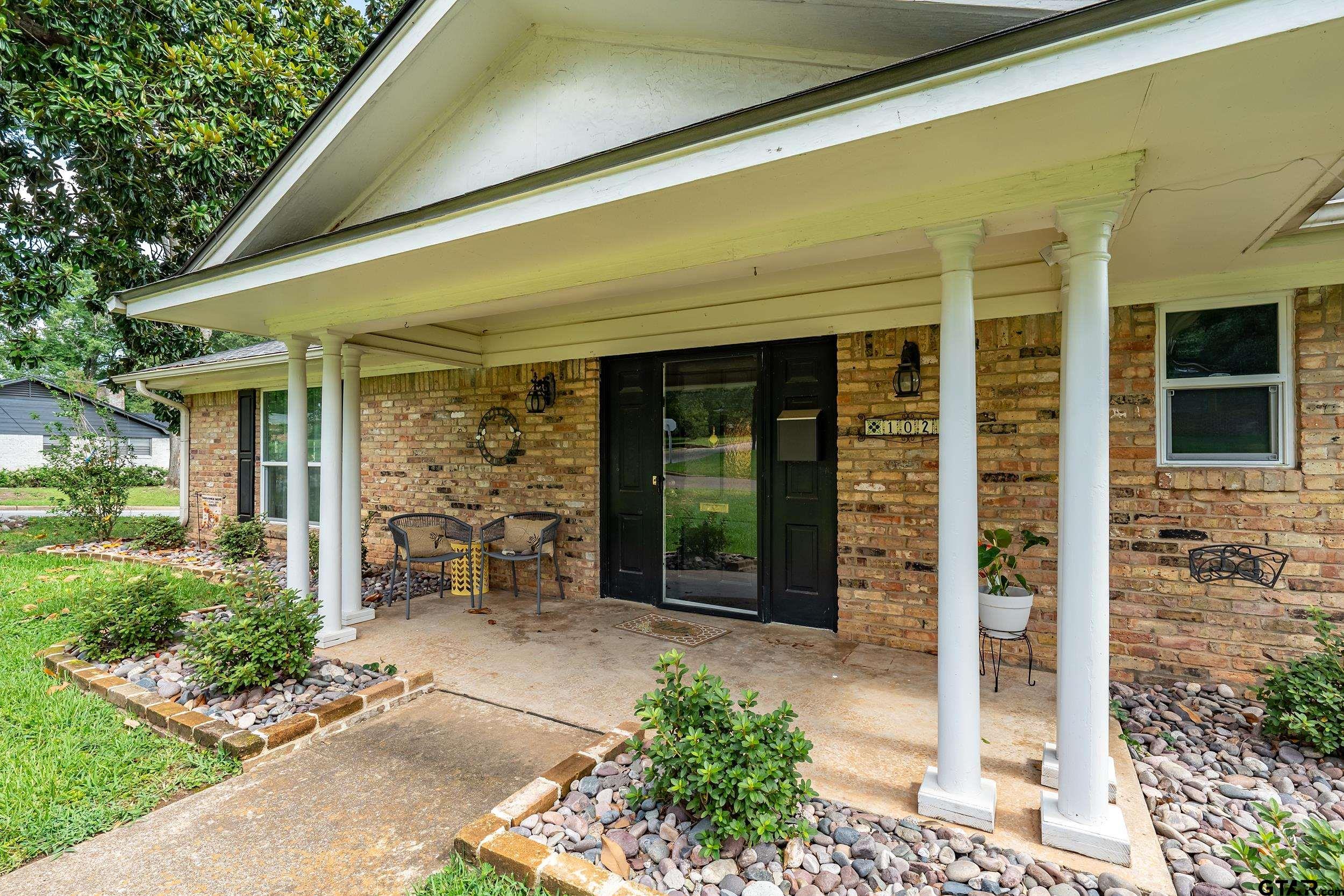 1025 Clyde Drive