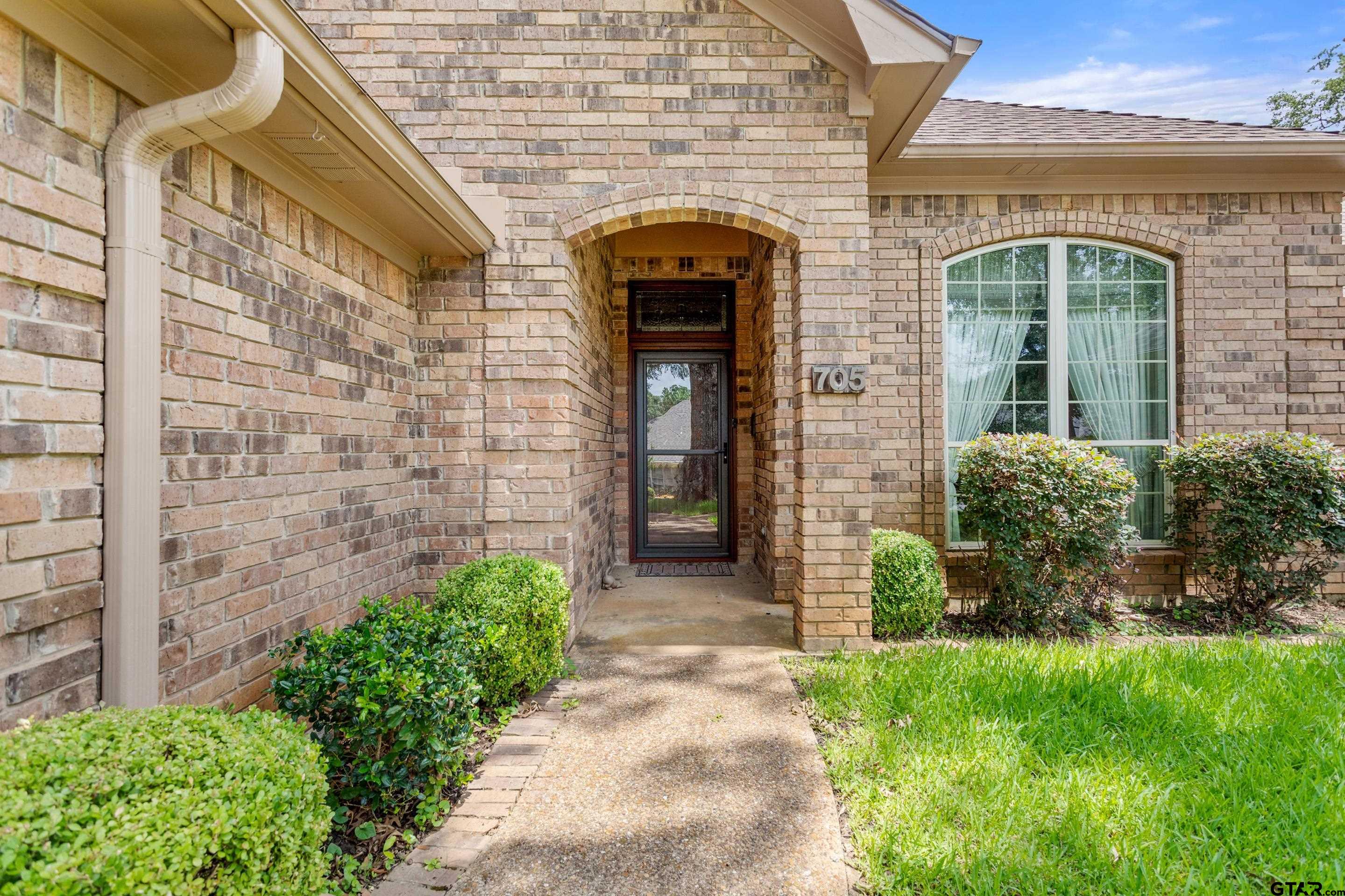 705 Cedar Creek