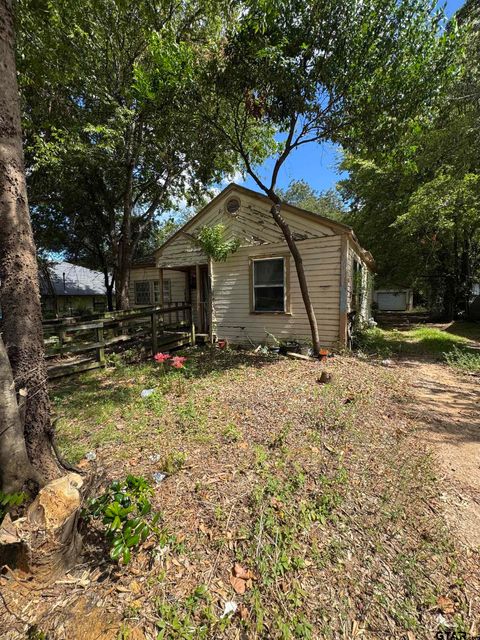 1807 Church Ave. Tyler TX 75702