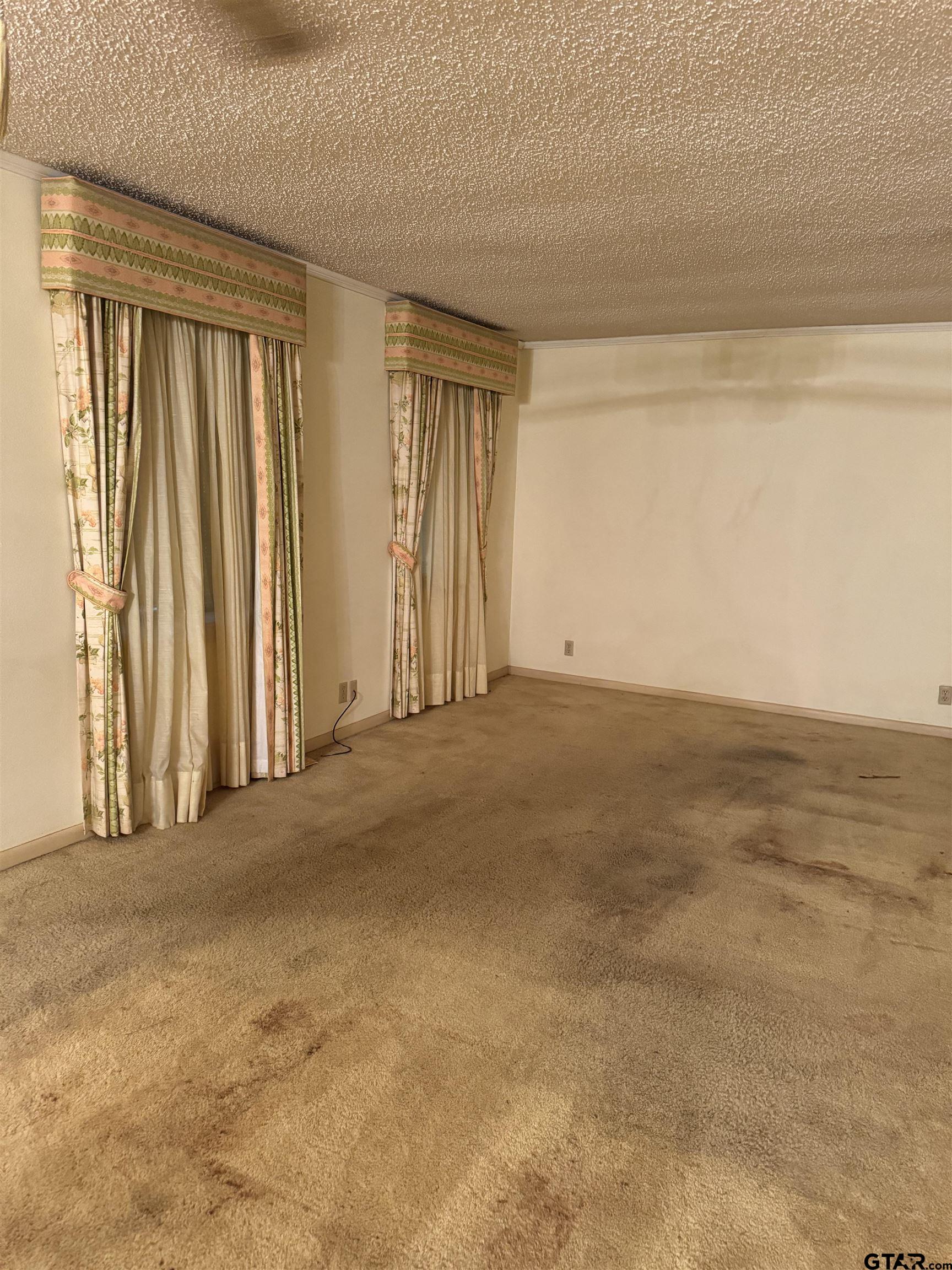 107 Villa Dr