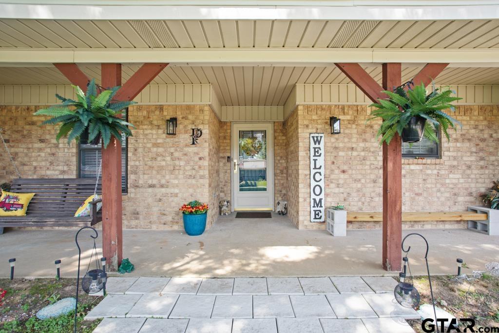 9303 Londonderry Dr