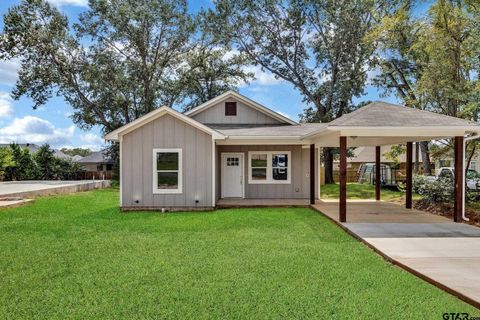 240 Elm St. Winona TX 75792
