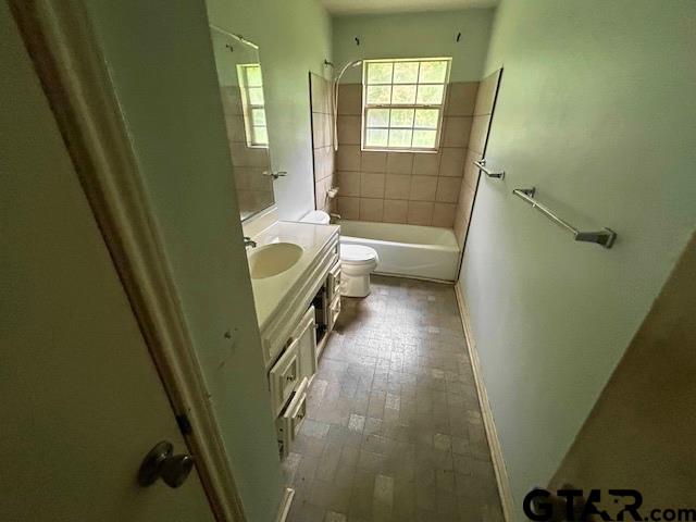 Tyler, Texas 75707, United States, 3 Bedrooms Bedrooms, ,3 BathroomsBathrooms,Residential,Pending,117804