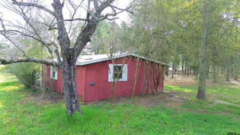 A home in Crockett