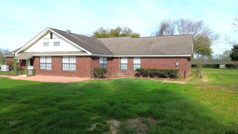 A home in Crockett