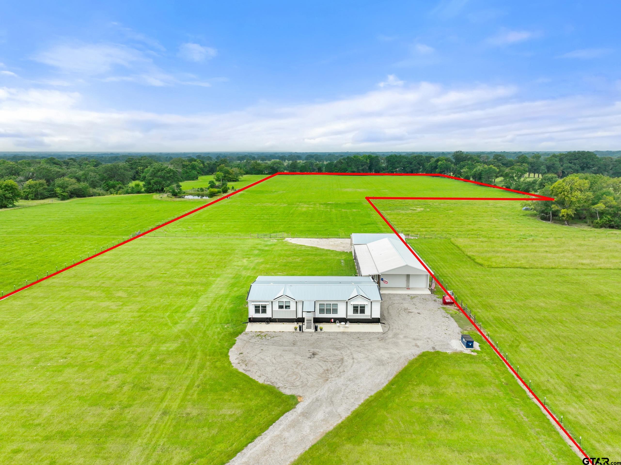 8642 - 8644 S Fm 779