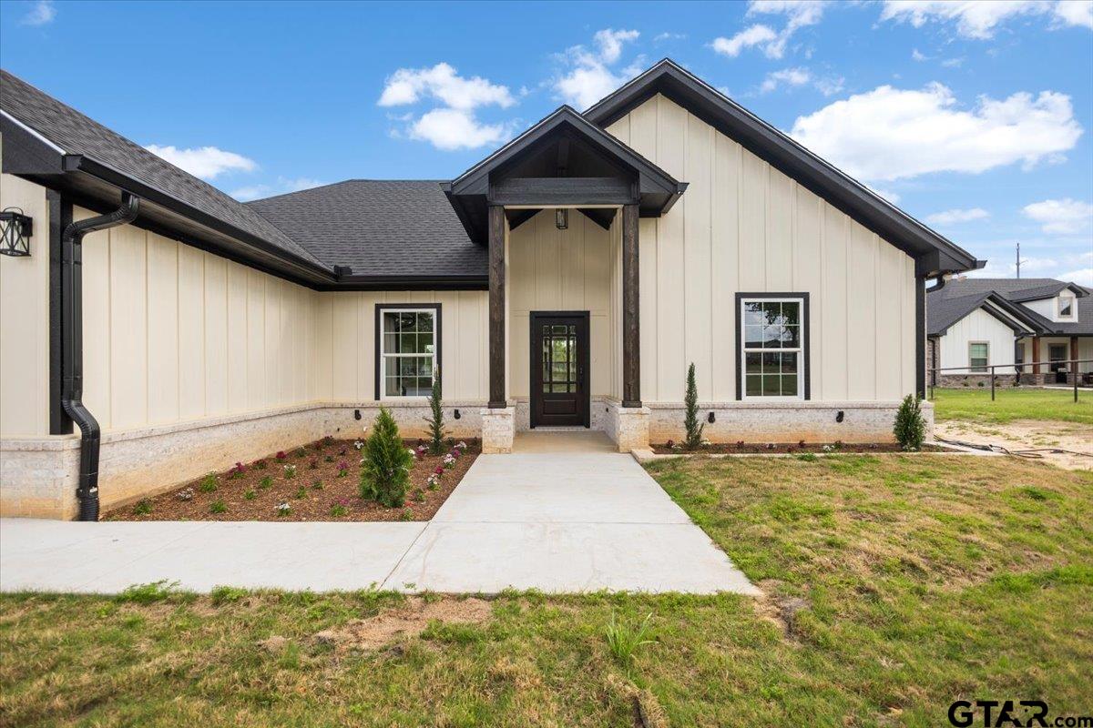 3078 County Road 326 E.