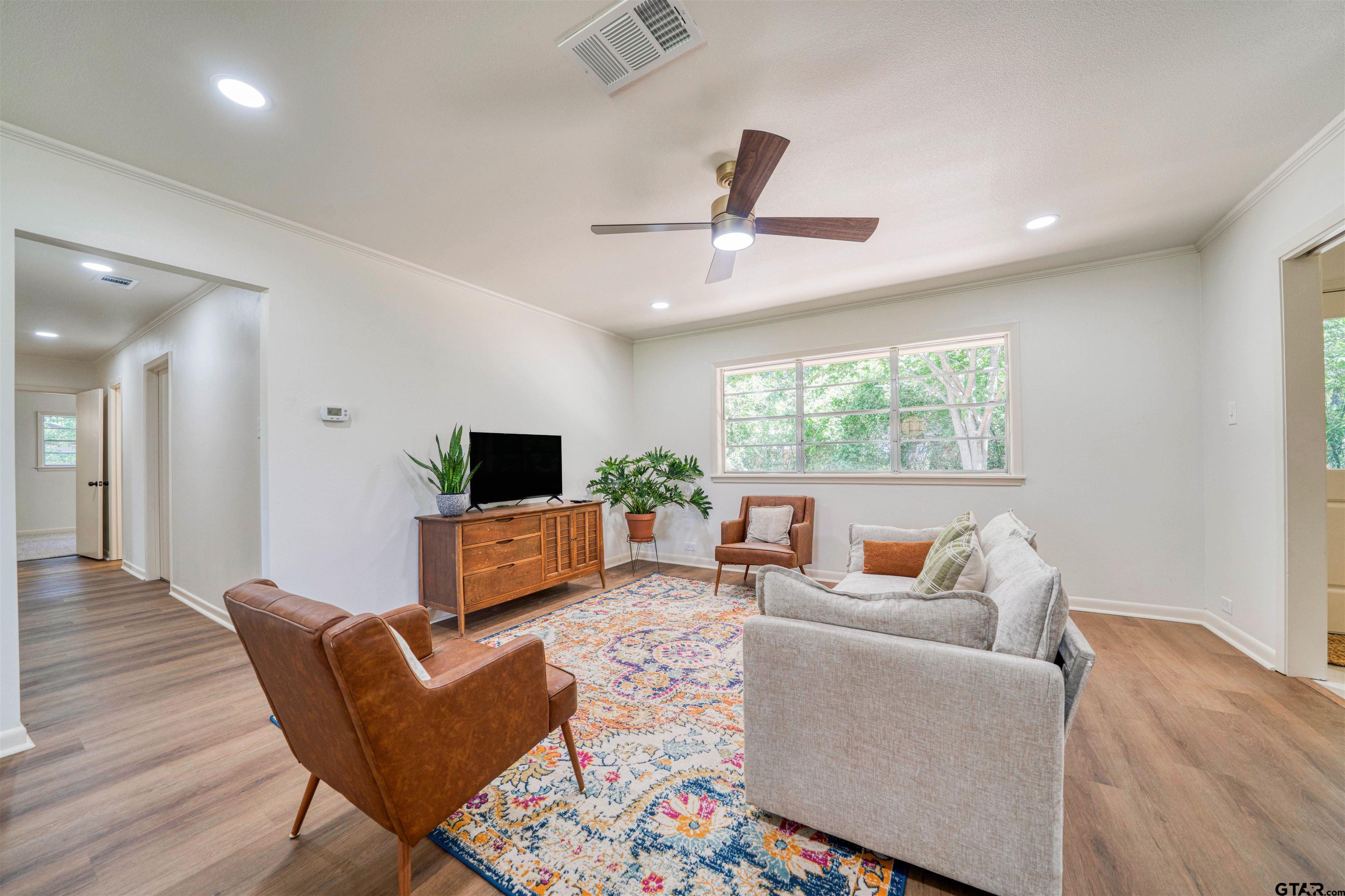108 Mockingbird