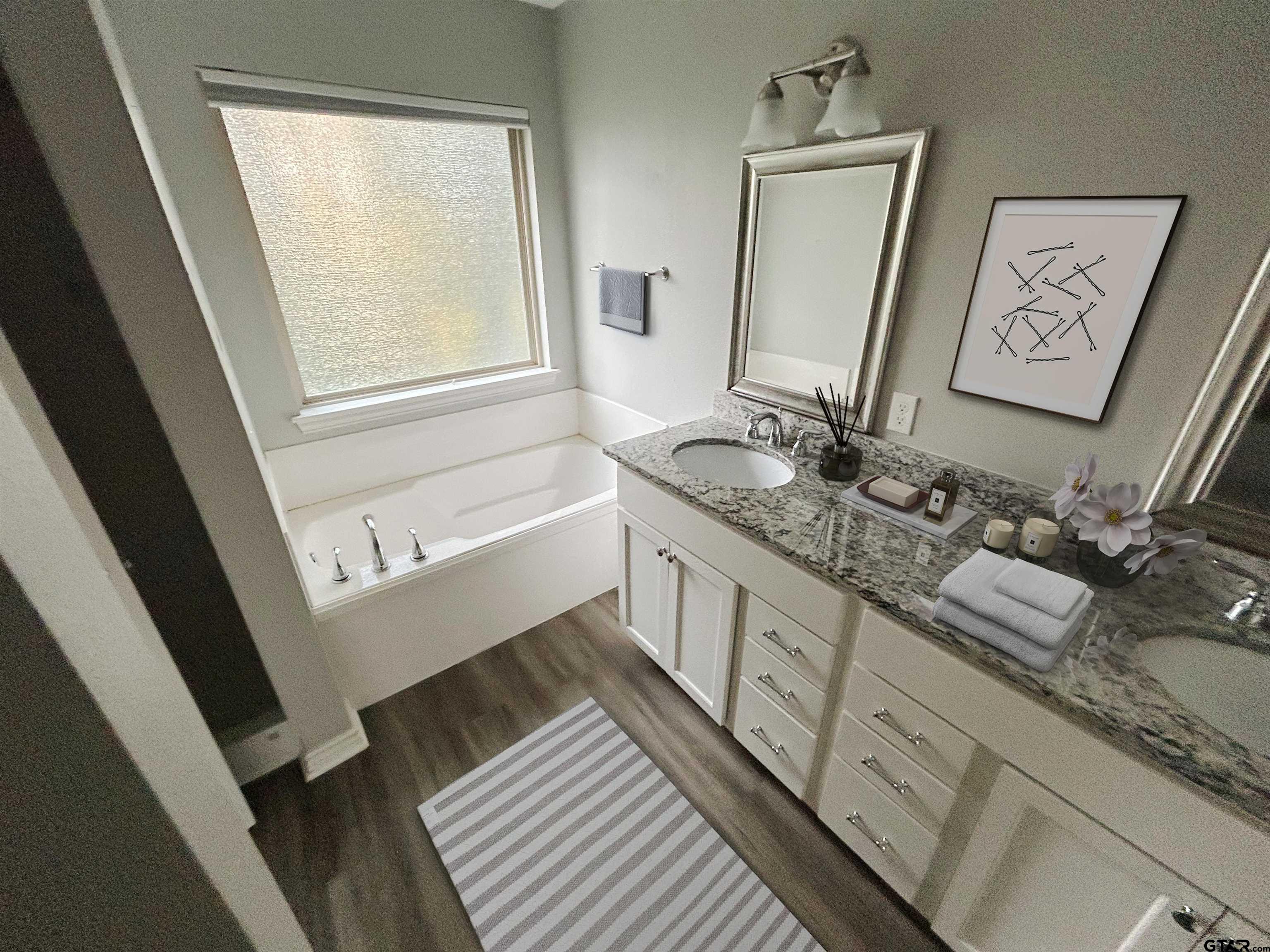 Tyler, Texas 75708, United States, 3 Bedrooms Bedrooms, ,2 BathroomsBathrooms,Residential,Active,219713