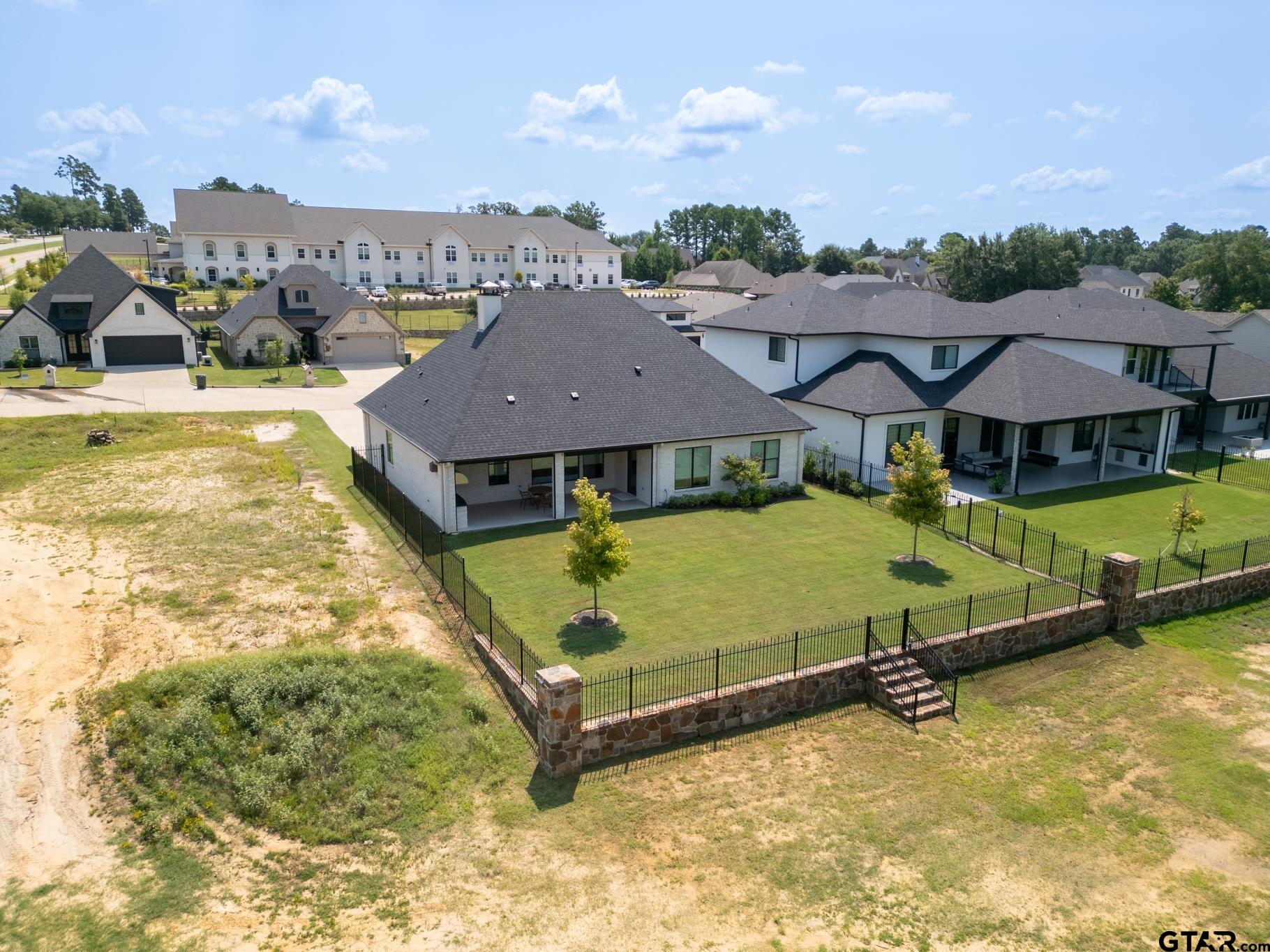 7417 Waterview Sq