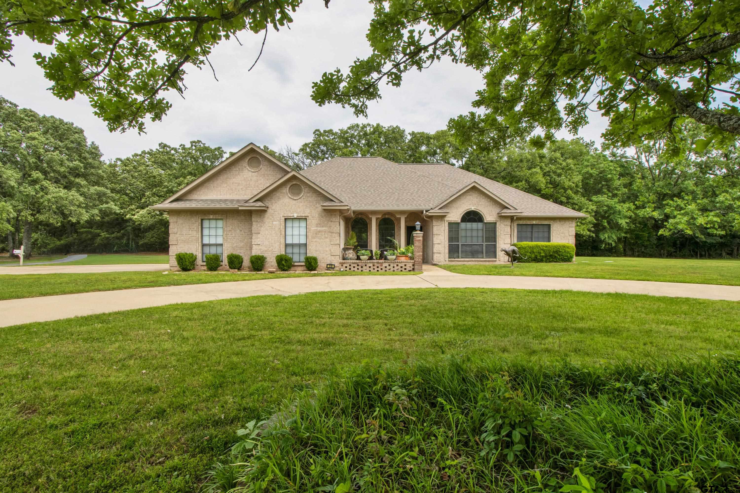 Photo 1 of 36 — 300 Private Road 5517, Alba, TX 75410