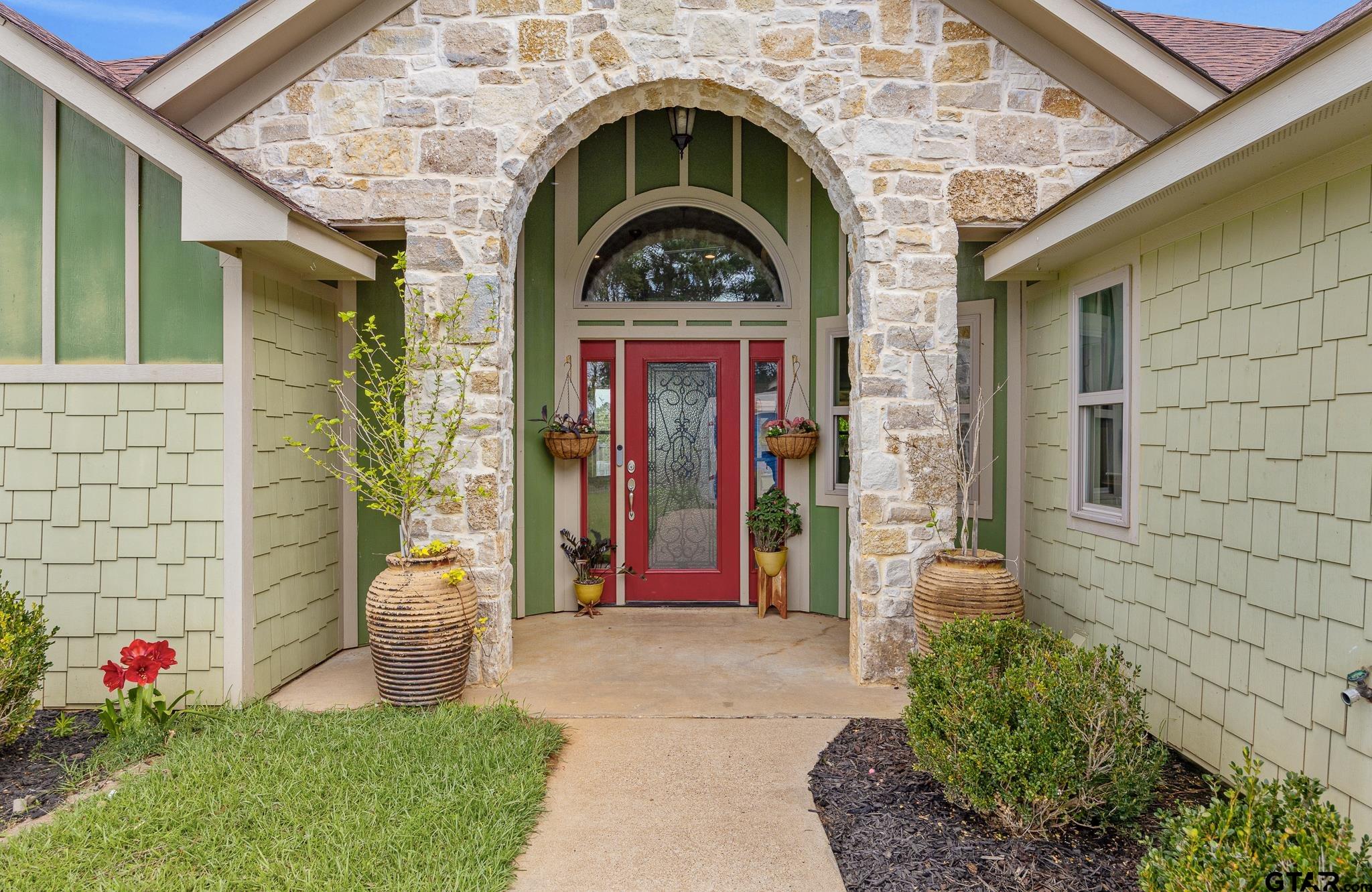 565 County Road 182 E