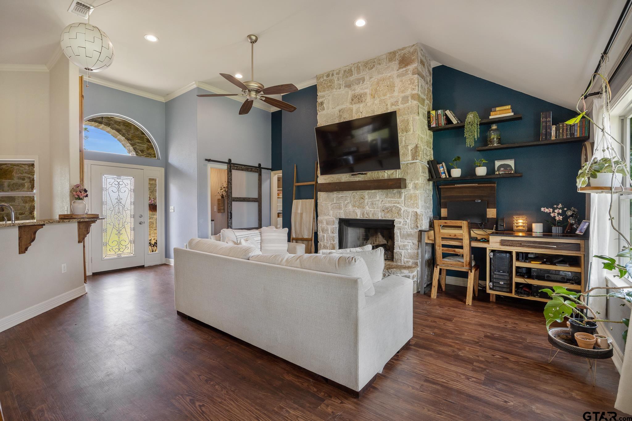 565 County Road 182 E