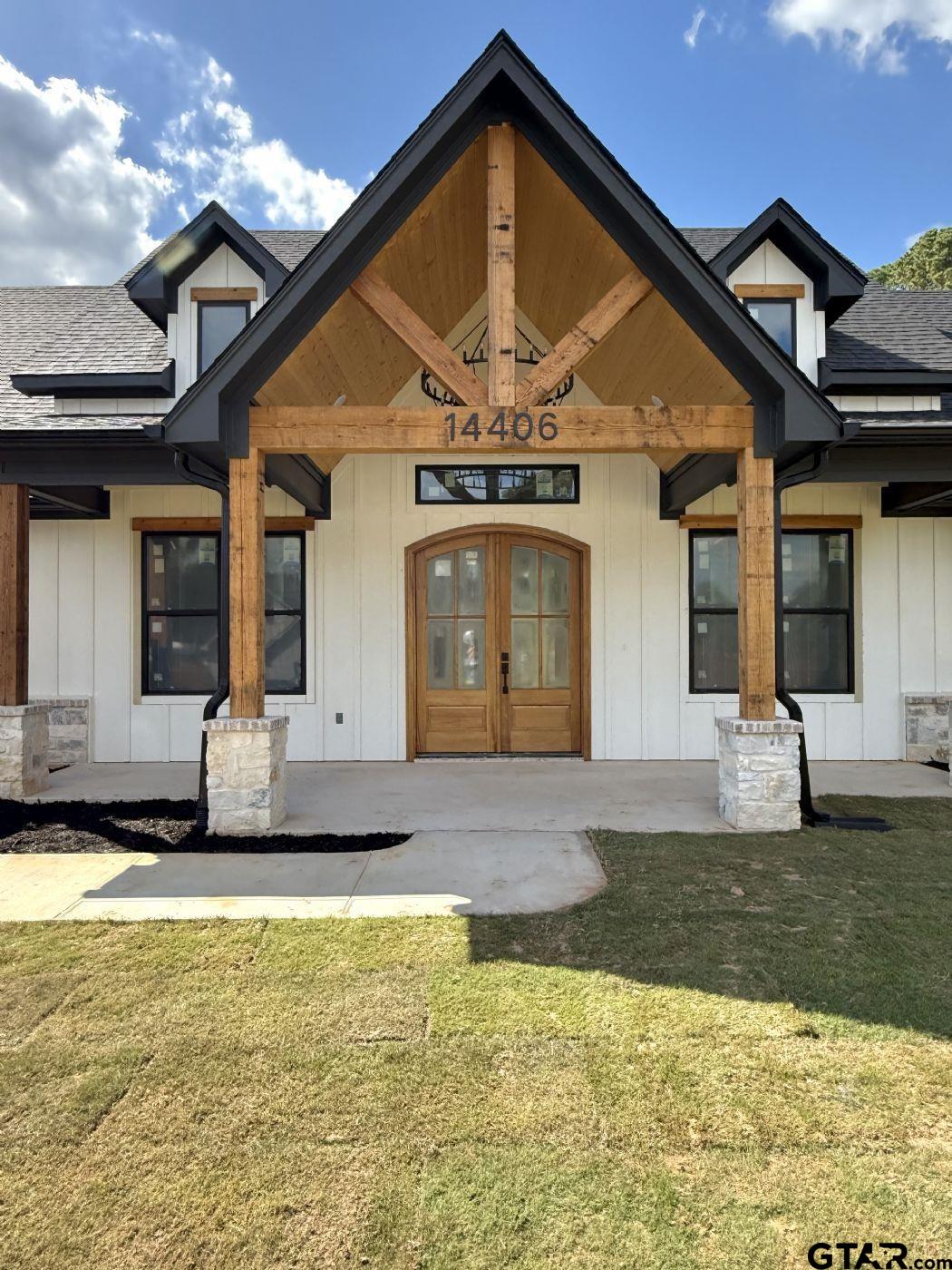 14406 Woodland Creek Dr