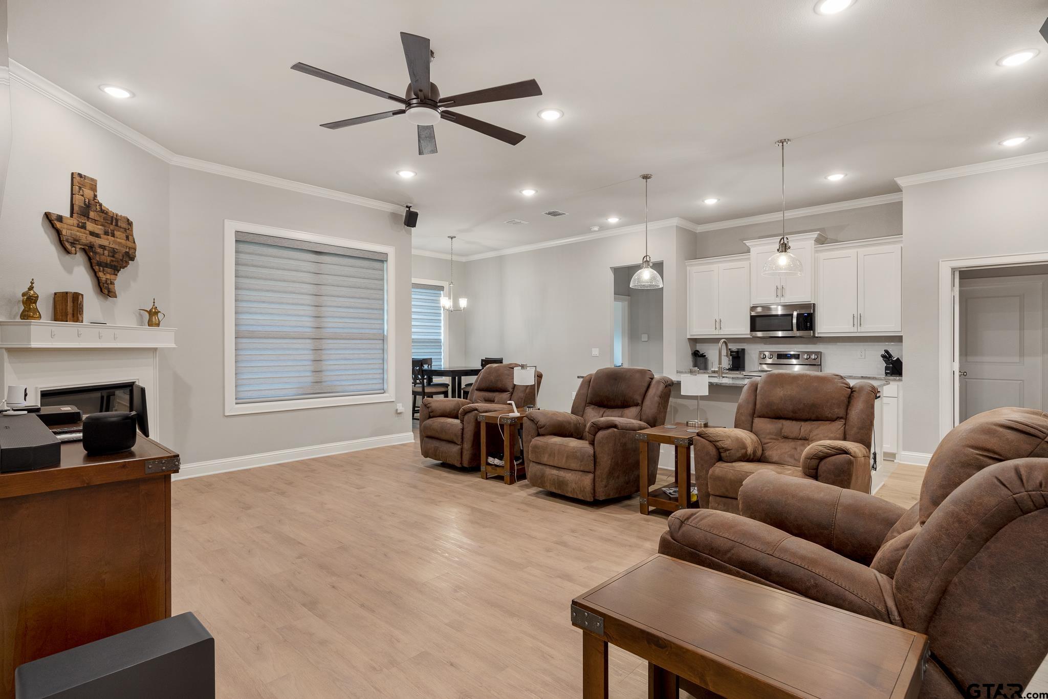 19144 Ambrosia Dr