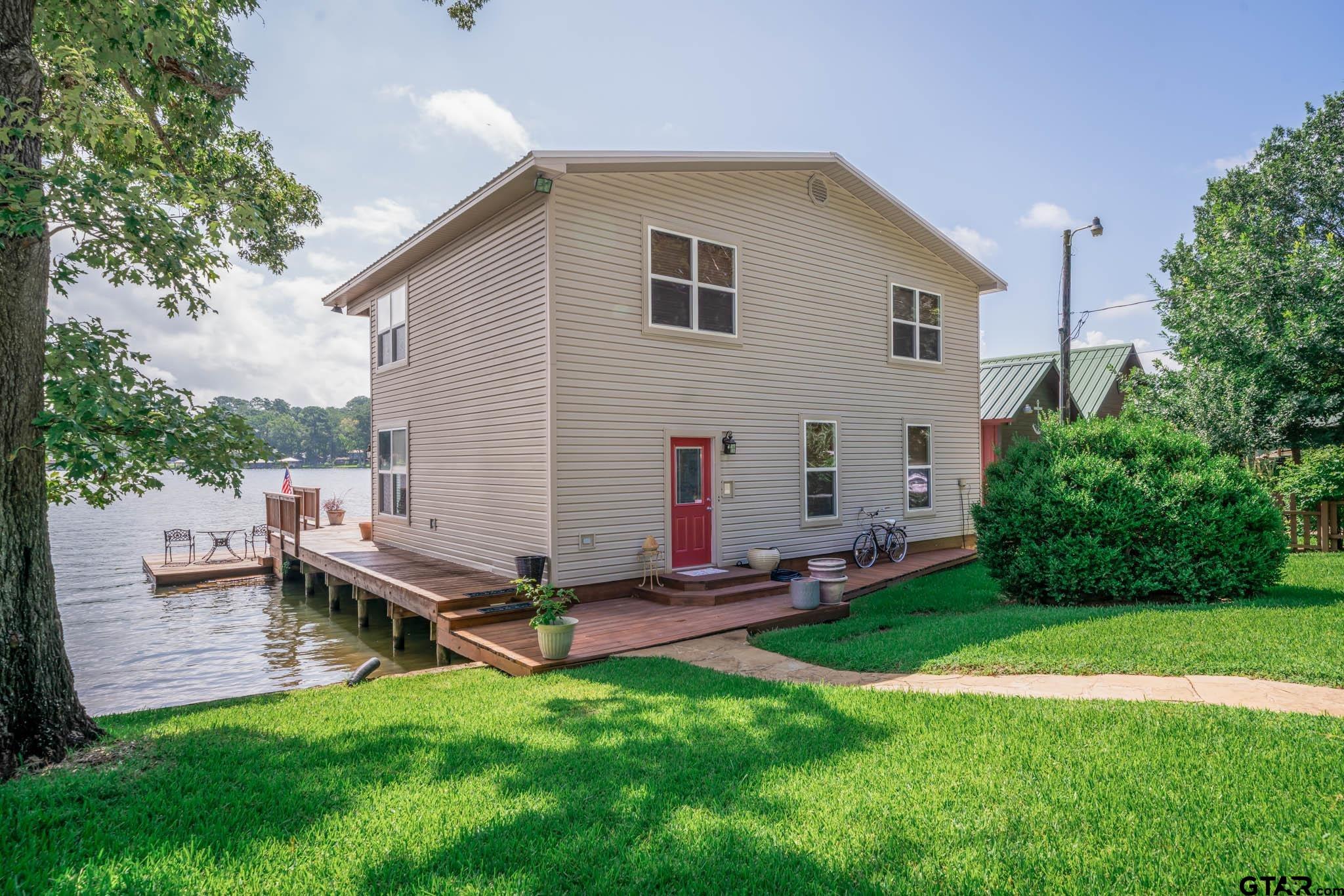 2636 Aqua Vista