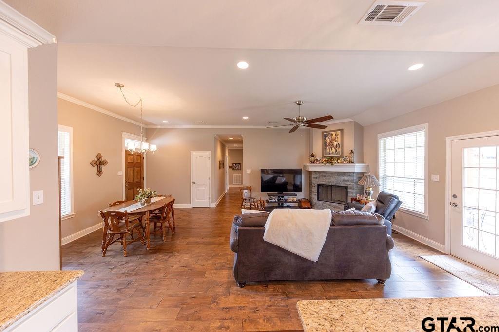 403 Austin Acre
