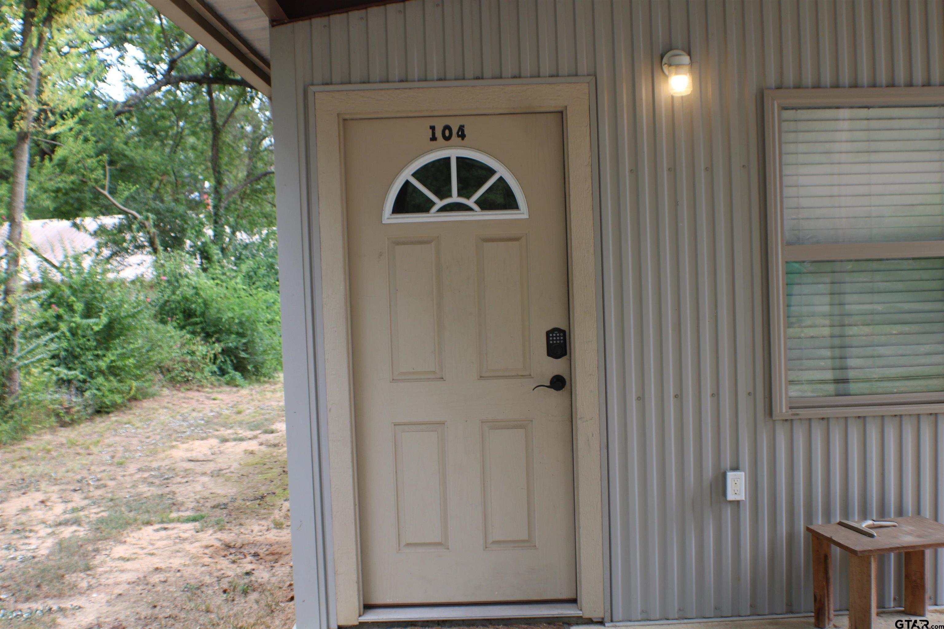 104 Truitt