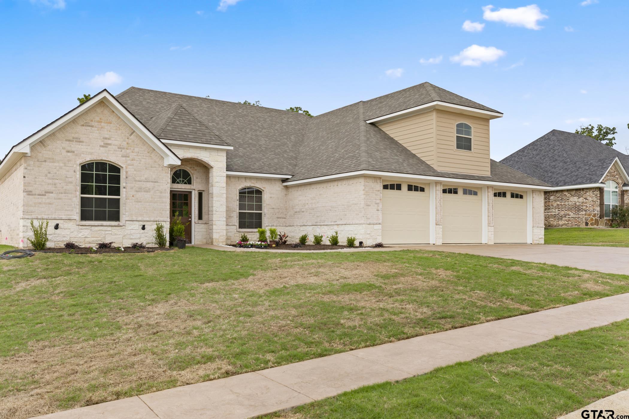 1616 Courtland Lane