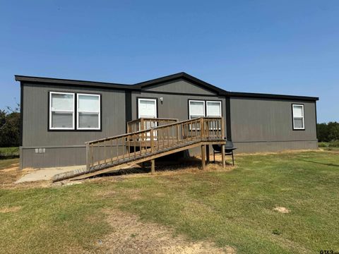 39 CR 1206 Daingerfield TX 75638