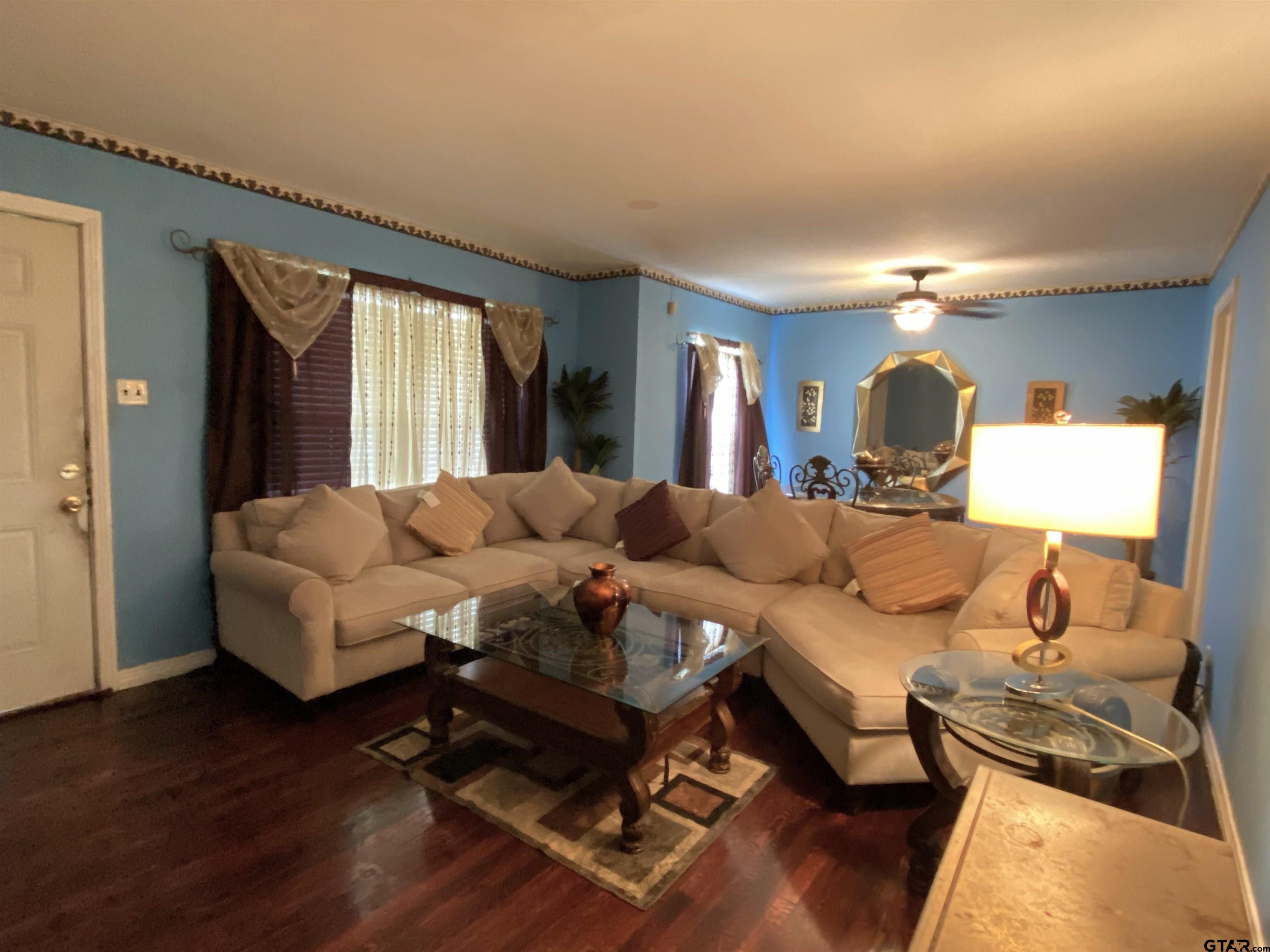 2821 Van Hwy