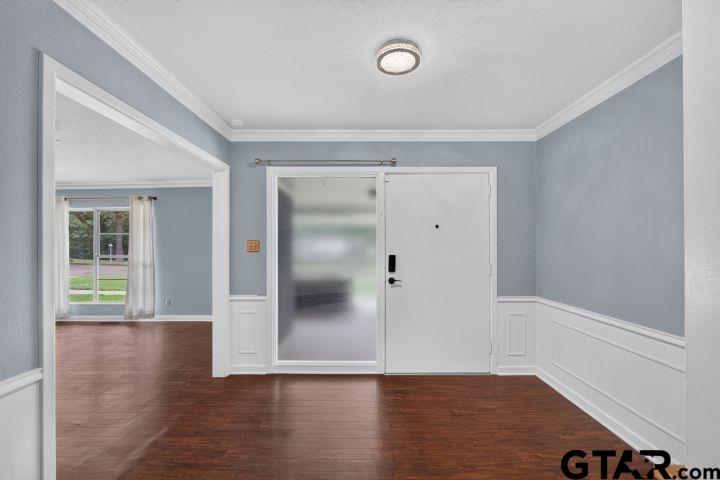 8 Rambling Road