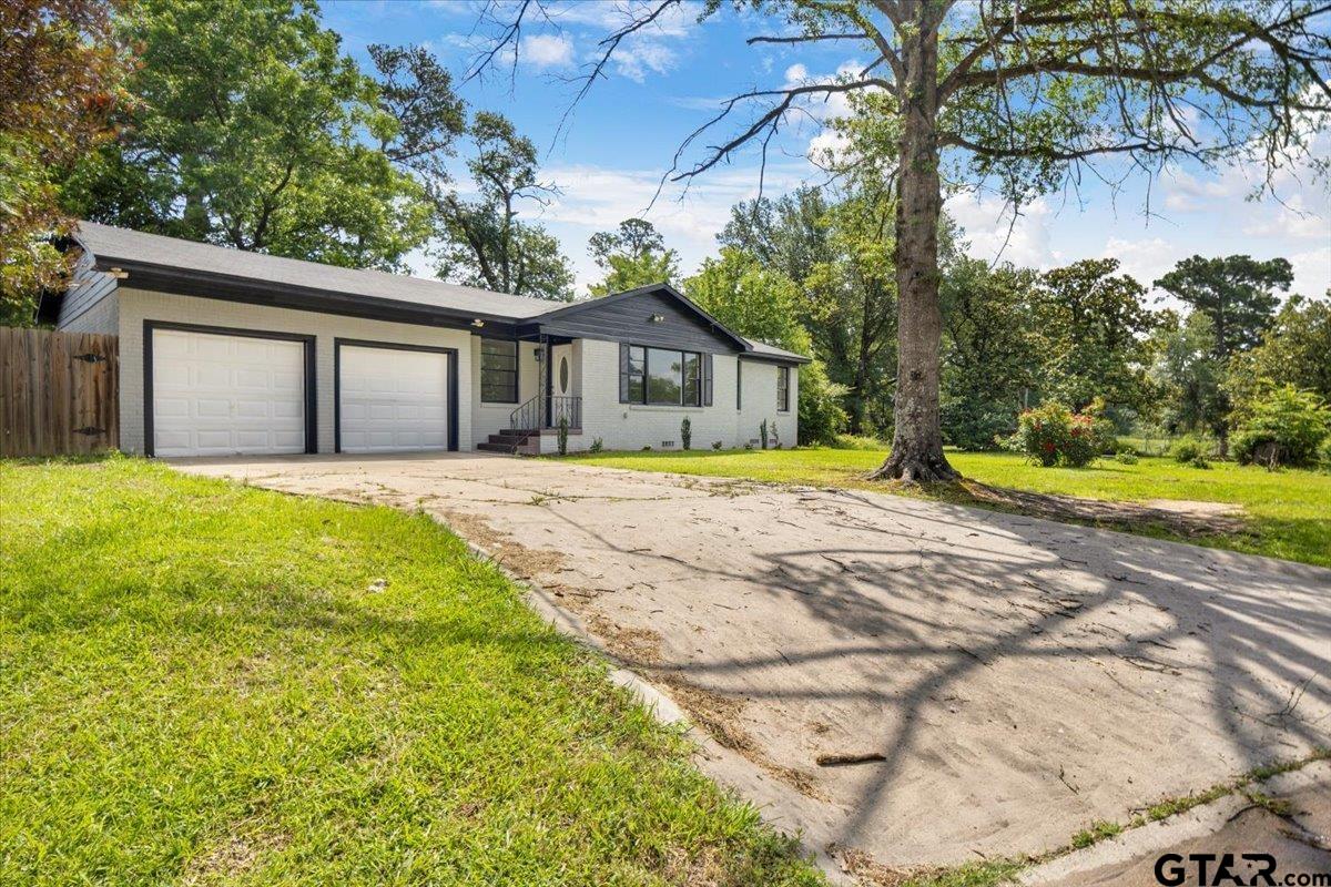 106 Peterson Pl.