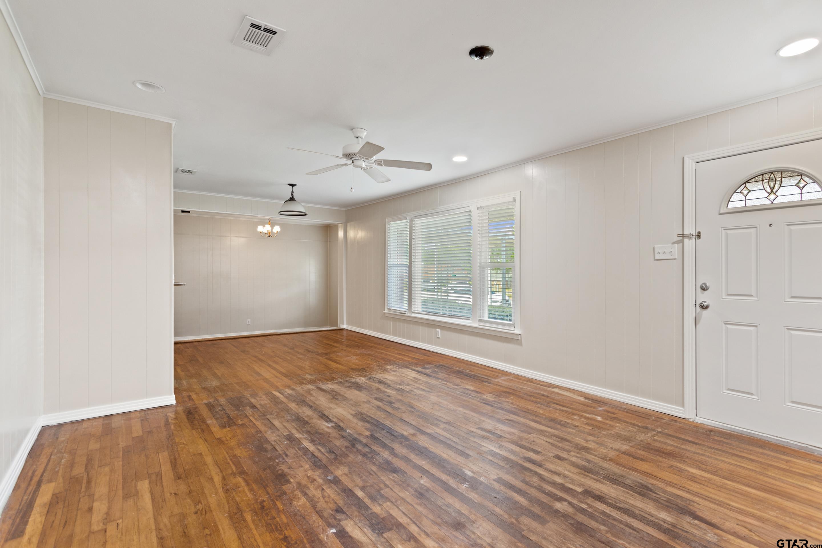 1709 S BAXTER AVE