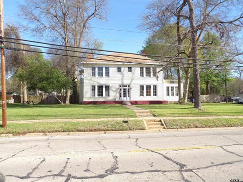 718 E Houston Avenue Crockett TX 75835