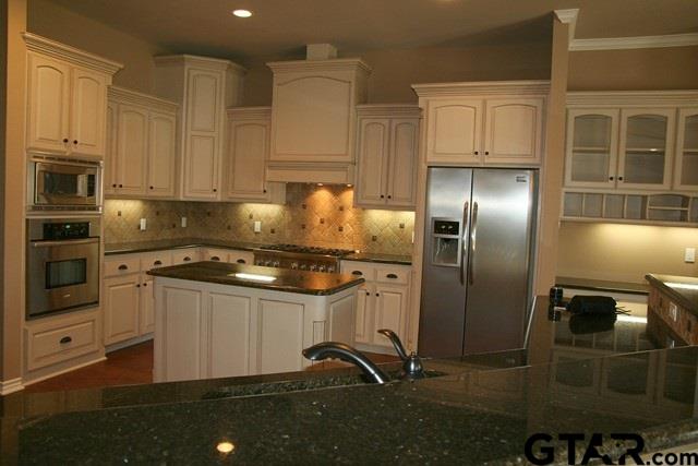 2308 Pinehurst