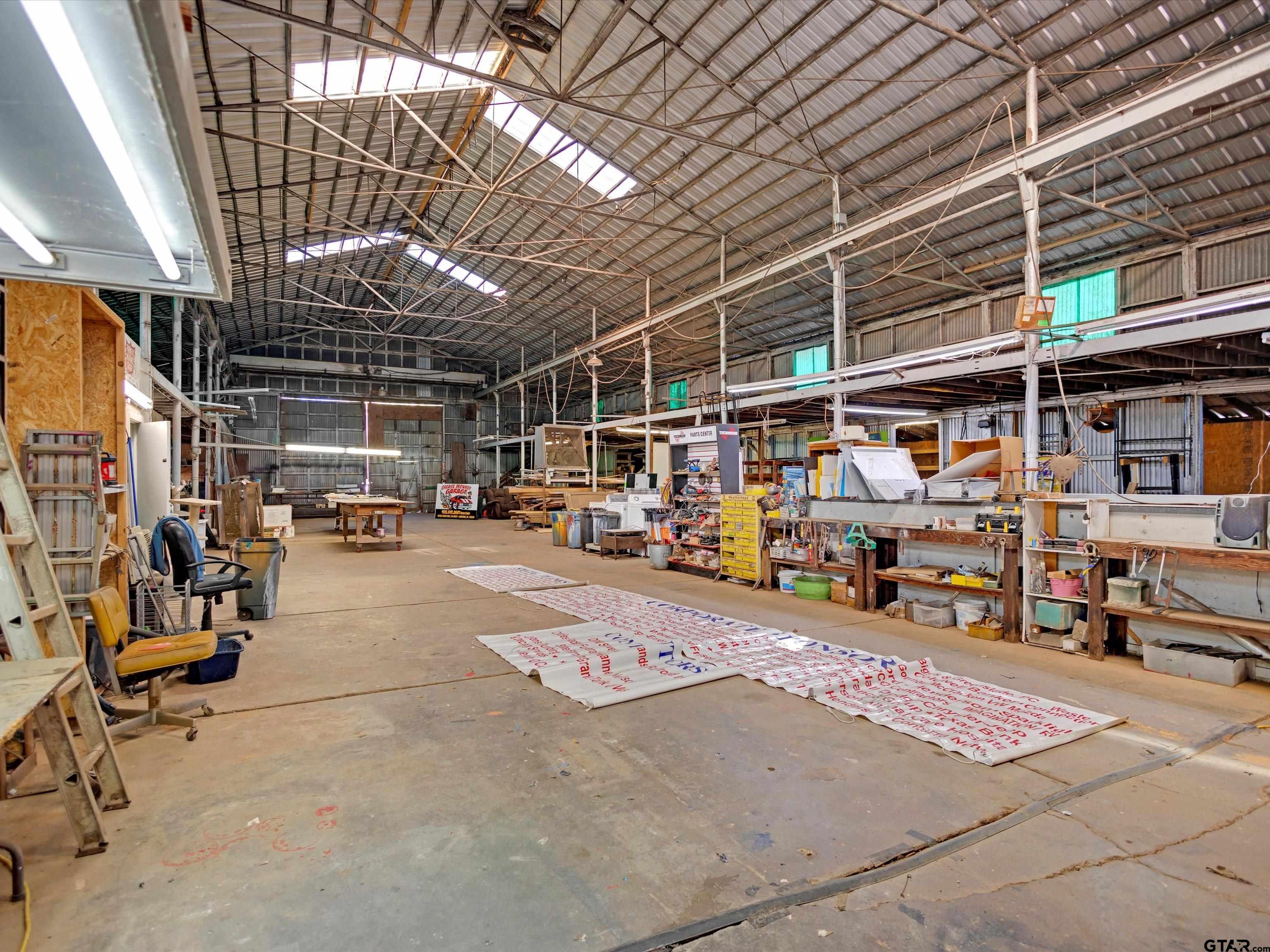 816 W State Highway 64